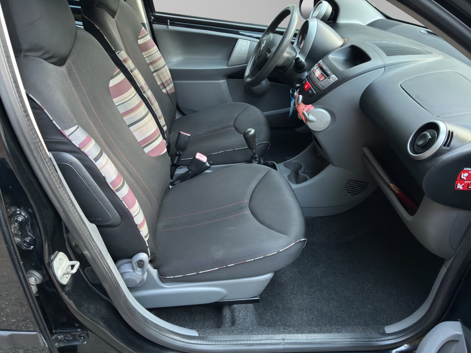 CITROEN C1 1.0i Chic (SX)-image-11