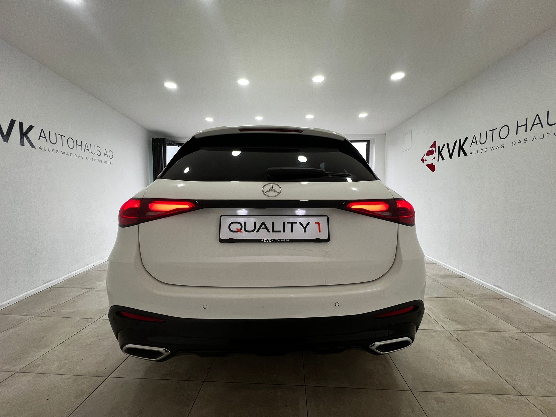 MERCEDES-BENZ GLC 300 d Off-Road 4Matic 9G-Tronic-image-4