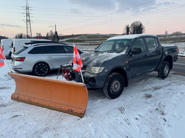MITSUBISHI Schneepflug Laderaumabdeckung Laderaumwanne