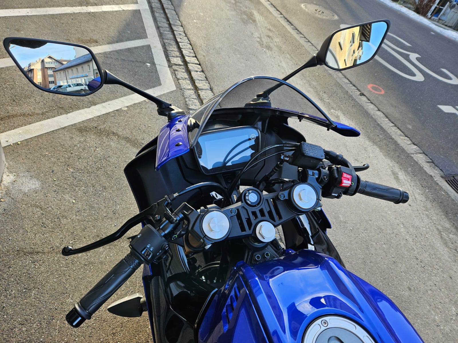 YAMAHA YZF-R 125 ABS-image-7