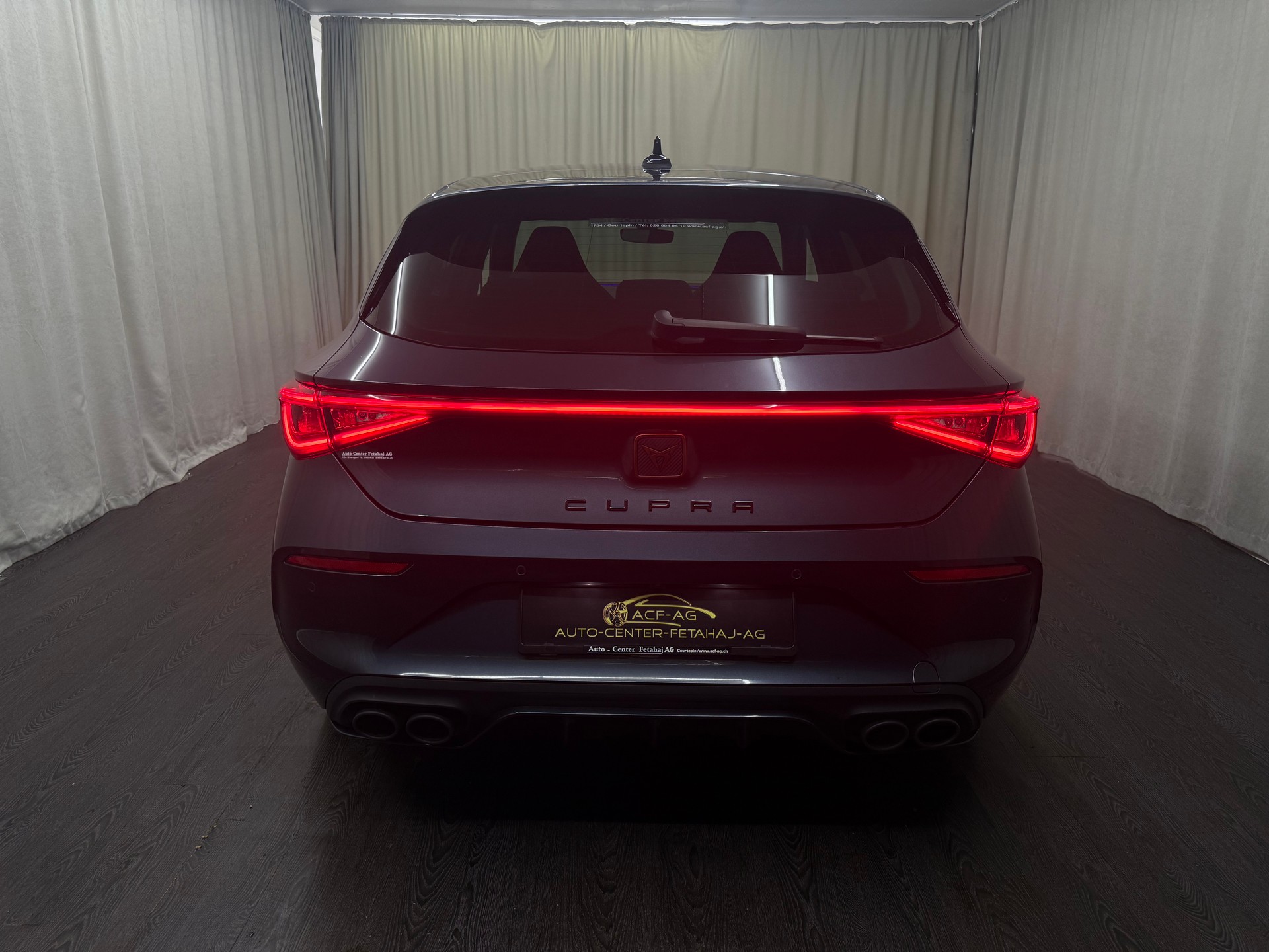 CUPRA LEON VZ 2.0 TSI DSG-image-4