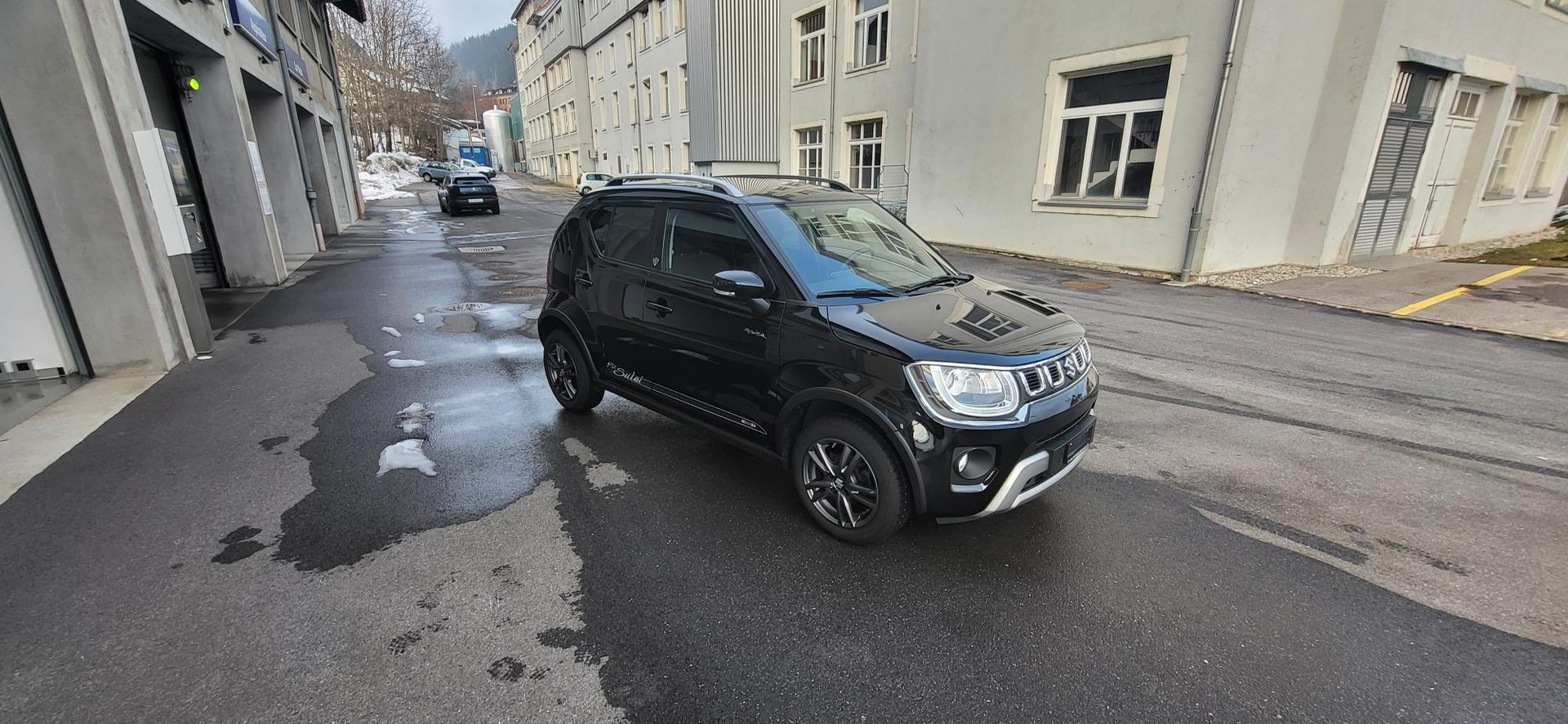 SUZUKI Ignis 1.2i Piz Sulai Top Hybrid 4x4
