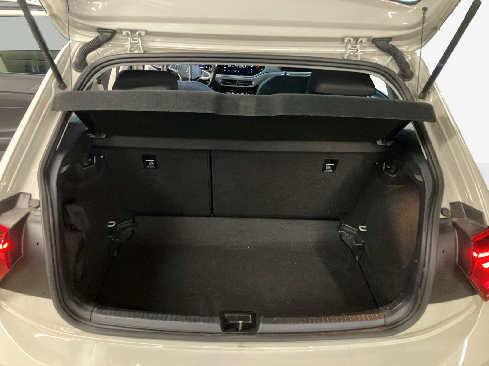 VW Polo 1.0 TSI Style DSG-image-12