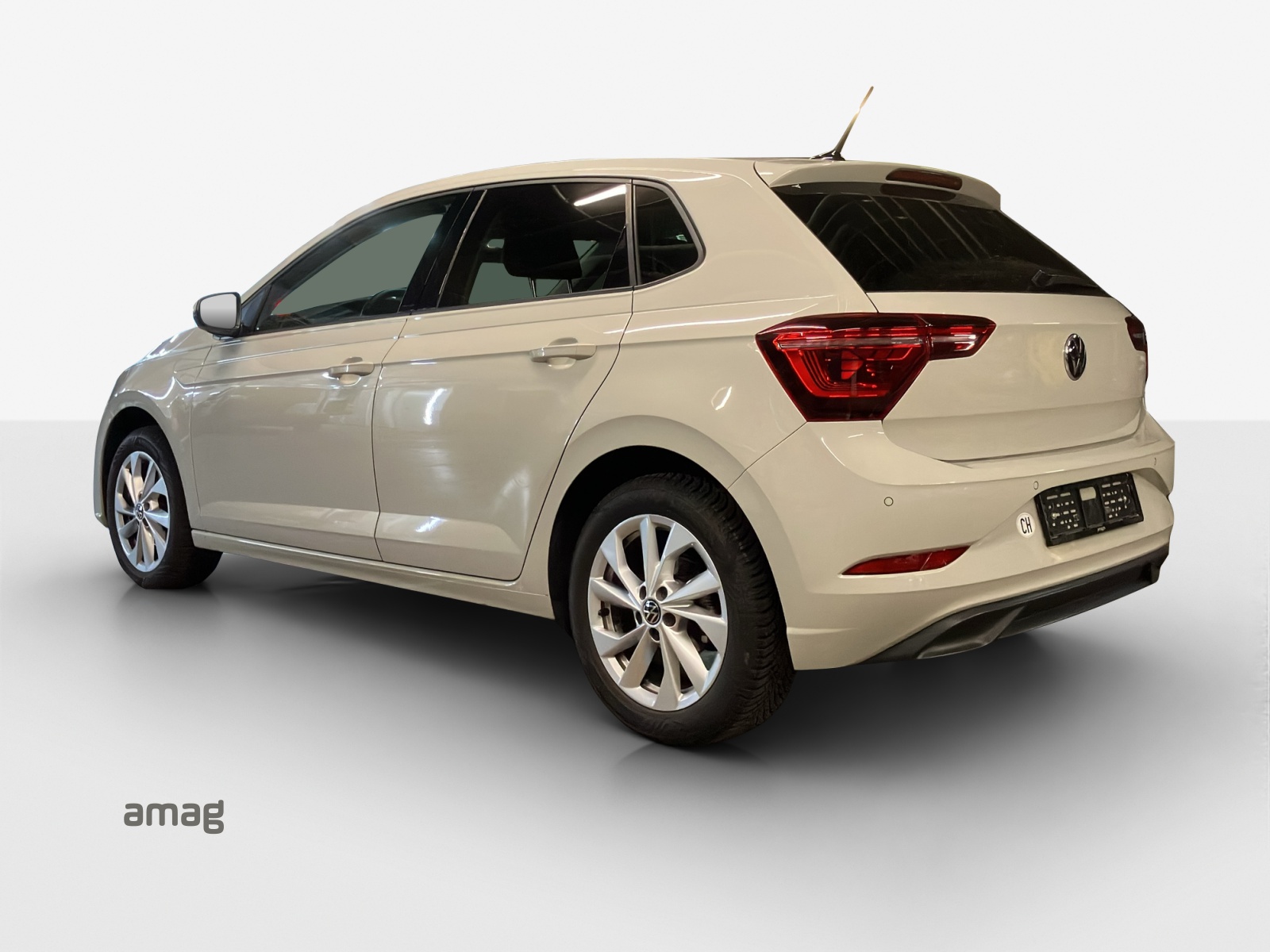 VW Polo 1.0 TSI Style DSG-image-2