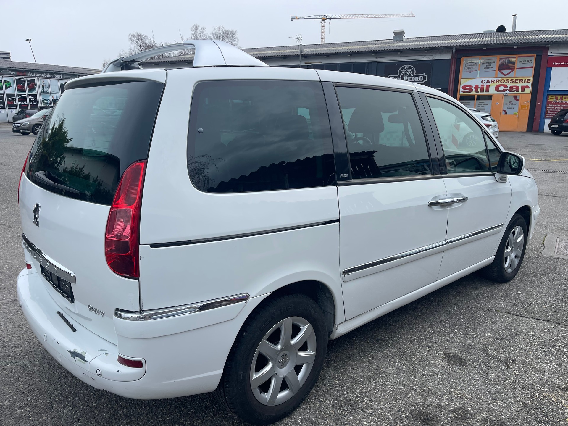PEUGEOT 807 2.0 16V HDi Family+ Tiptronic-image-3