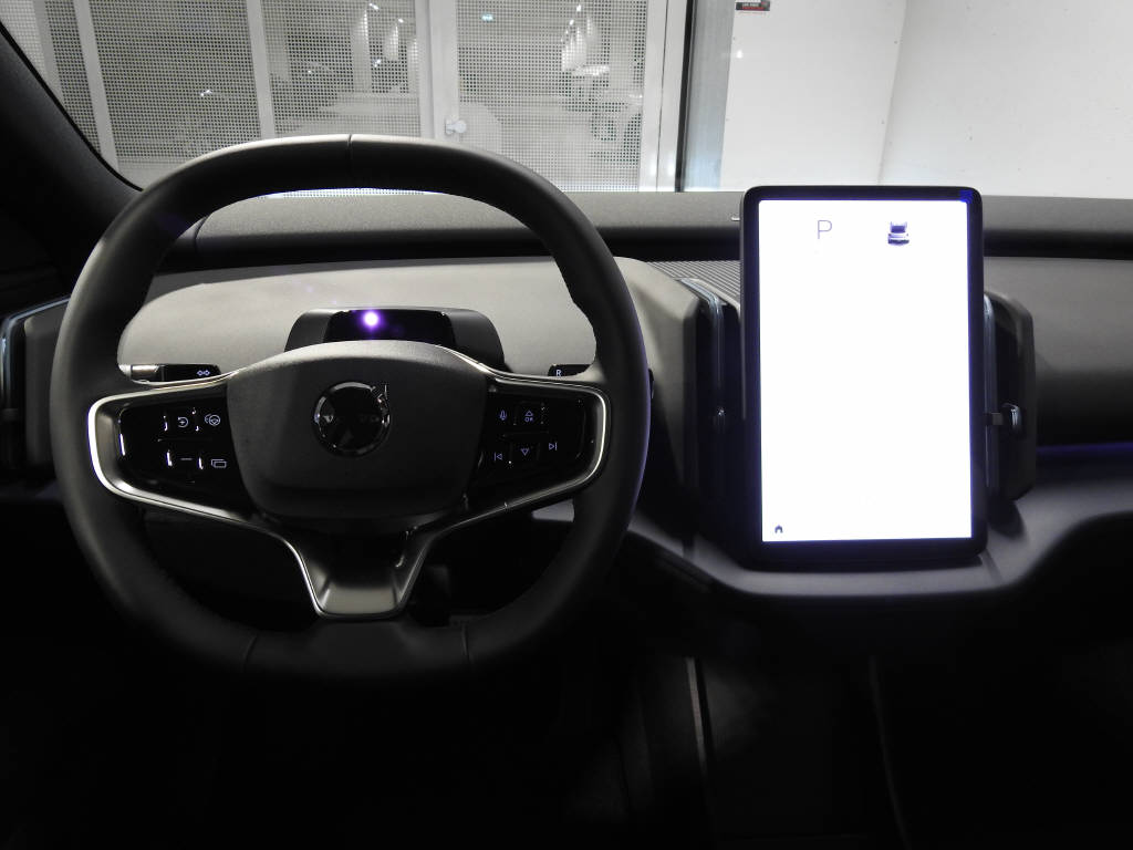 VOLVO EX 30 E60 Twin Ultra Performance AWD-image-7