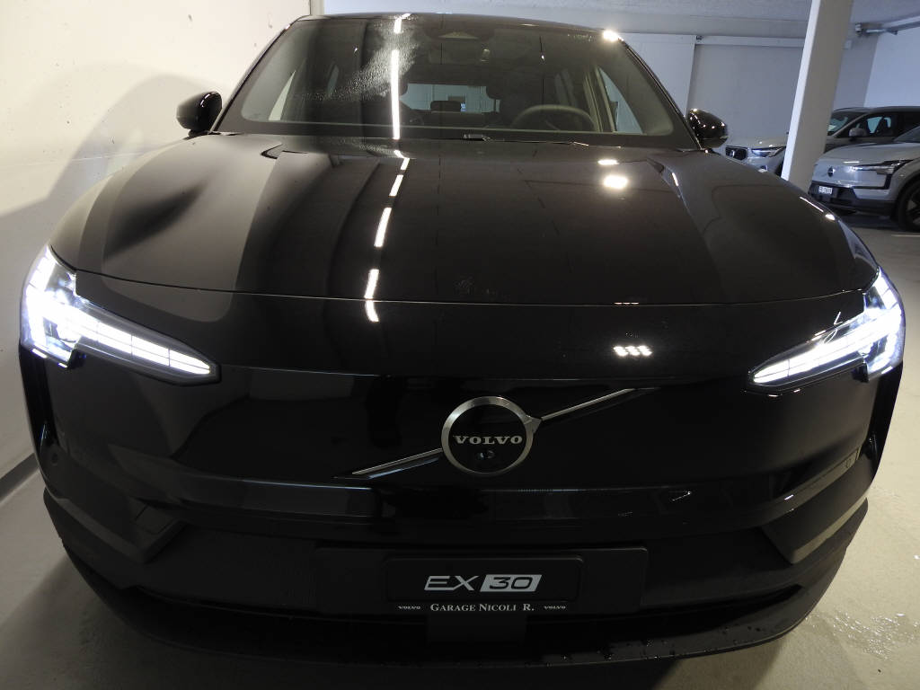 VOLVO EX 30 E60 Twin Ultra Performance AWD-image-1