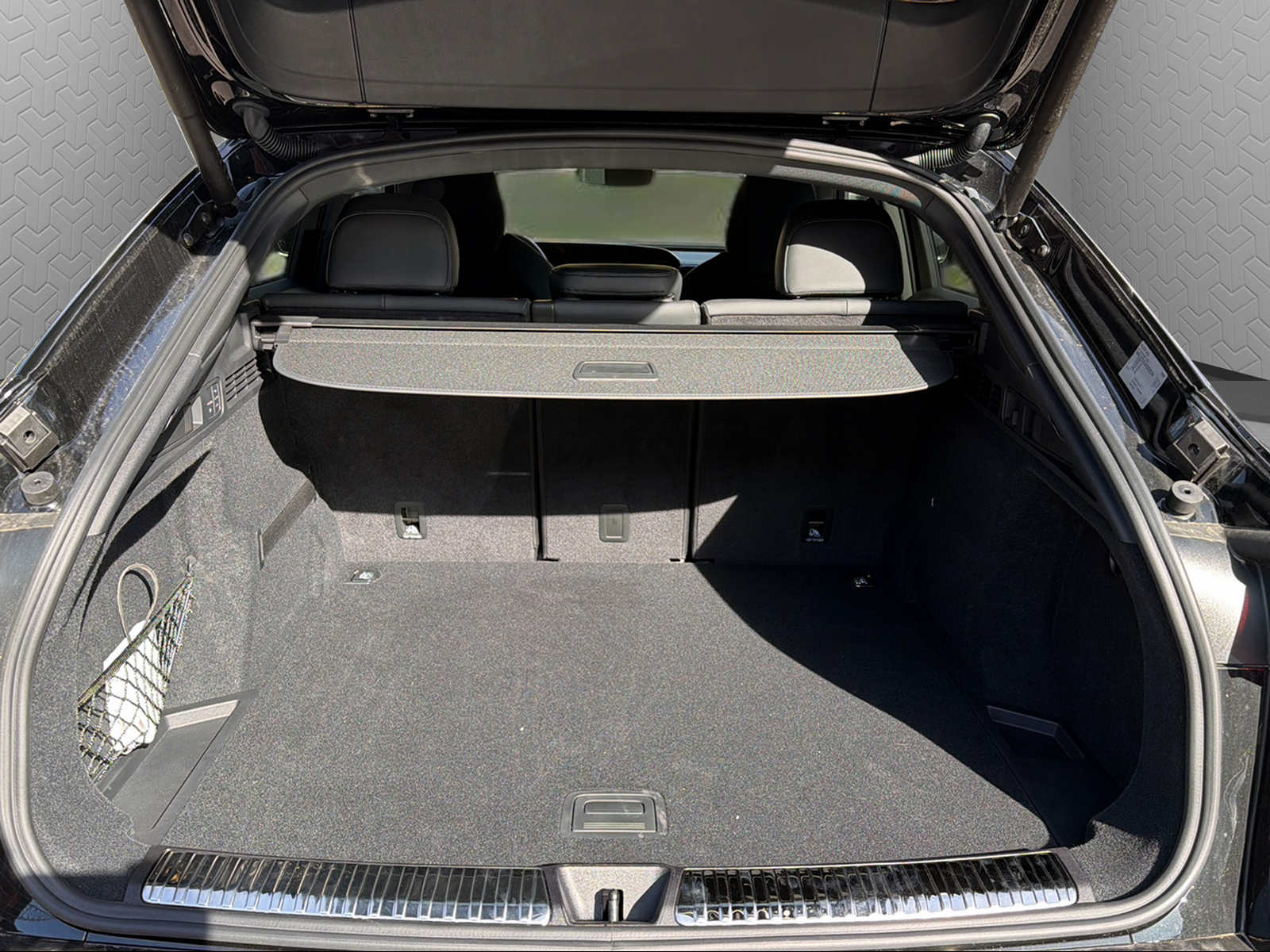 AUDI Q5 Sportback TDI quattro 150 kW S-tronic-image-12