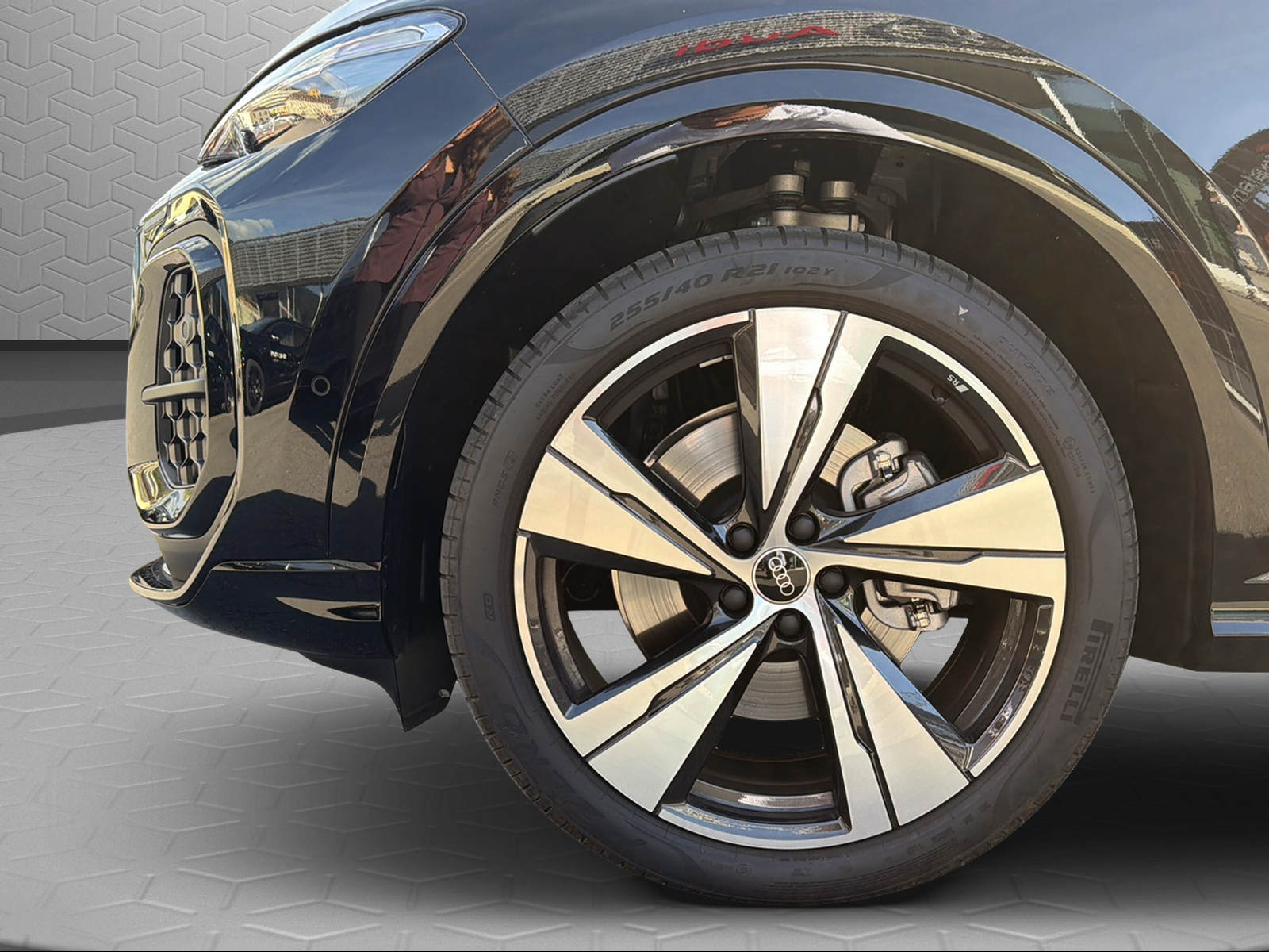 AUDI Q5 Sportback TDI quattro 150 kW S-tronic-image-5