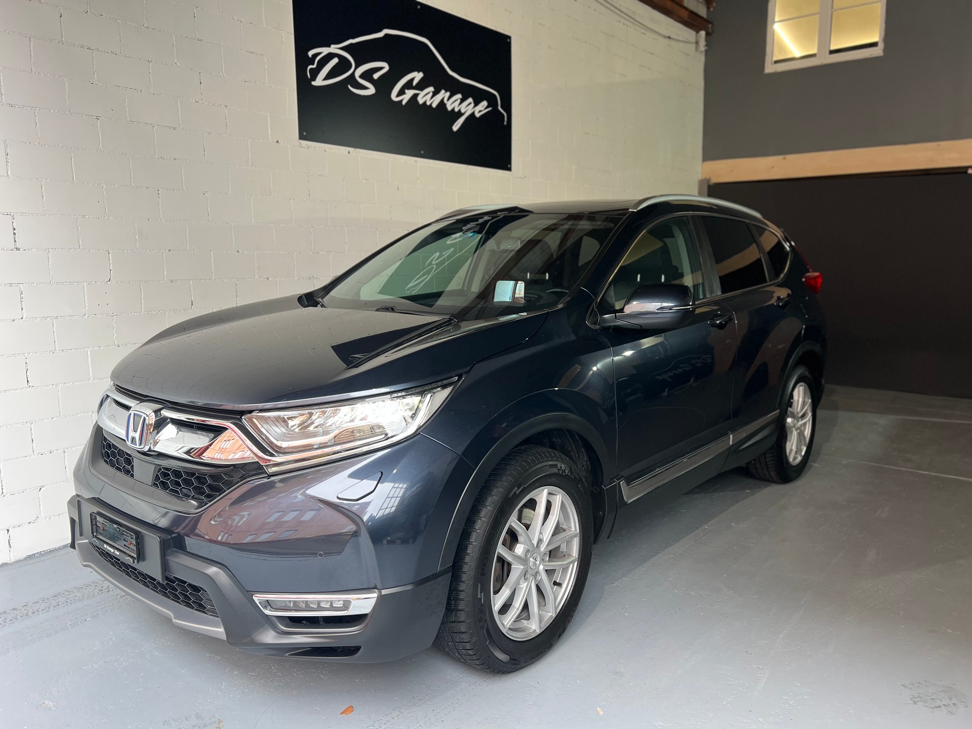 HONDA CR-V 2.0i MMD Hybrid Executive 4WD Automatic-image-1