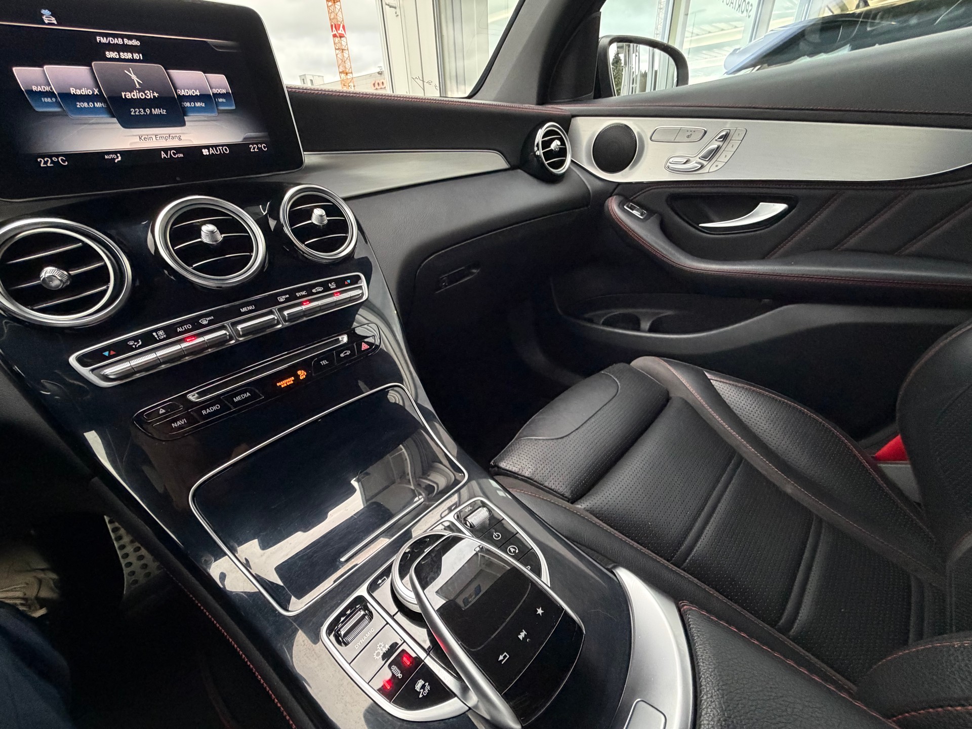 MERCEDES-BENZ GLC 43 AMG 4Matic 9G-Tronic-image-21