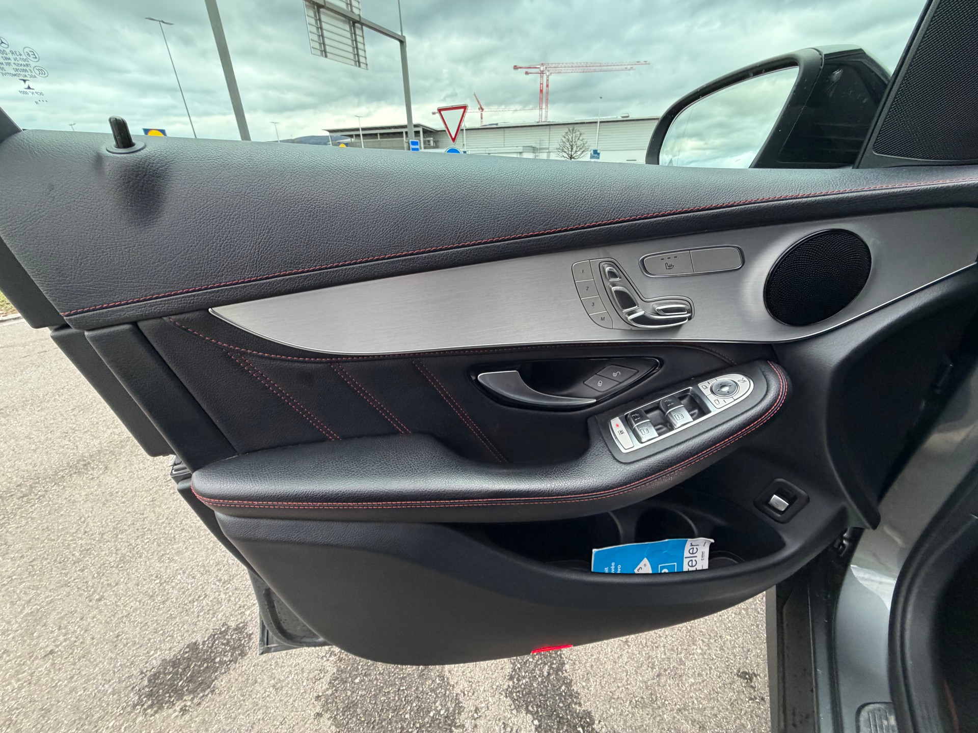 MERCEDES-BENZ GLC 43 AMG 4Matic 9G-Tronic-image-15