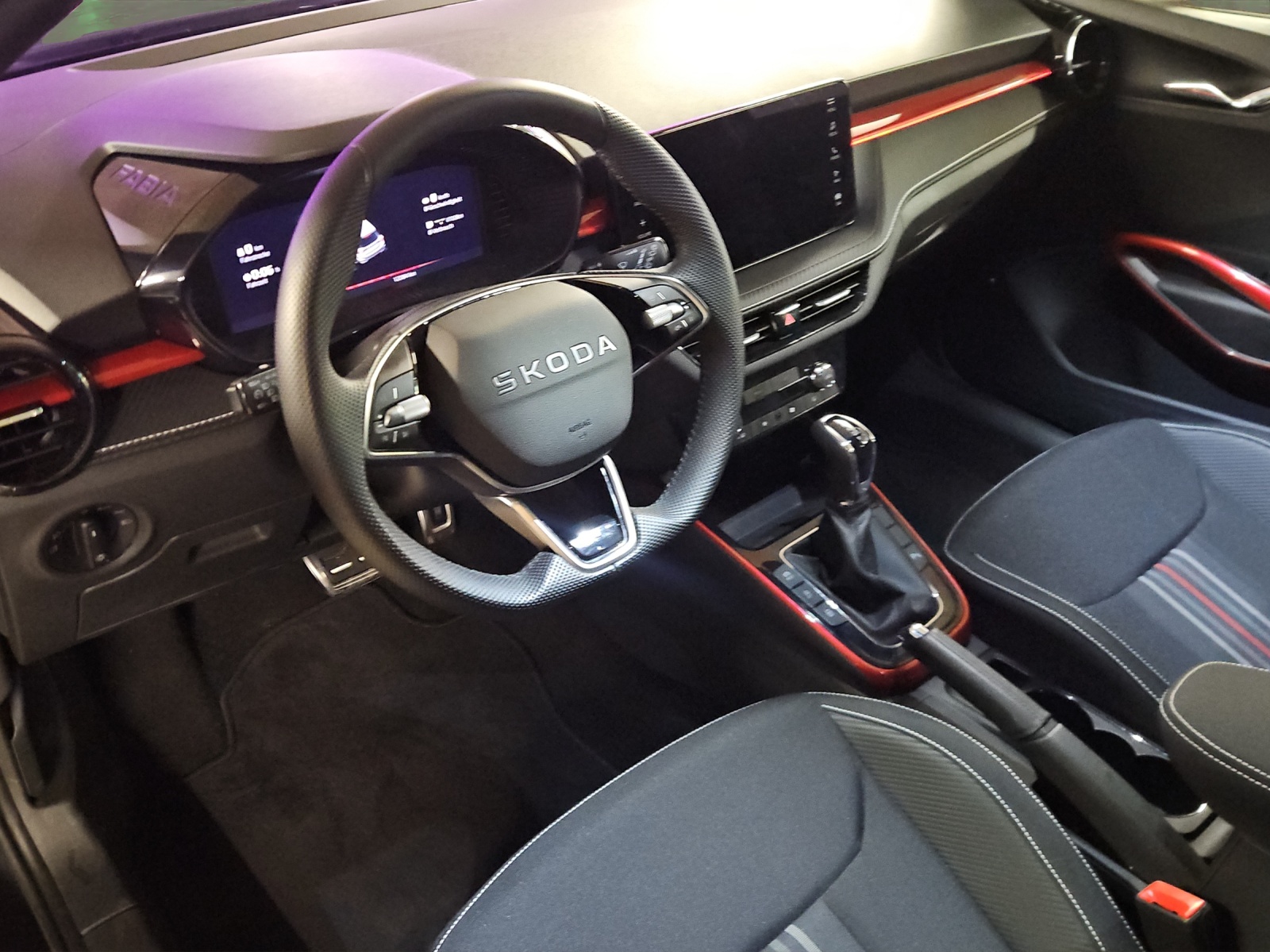 SKODA Fabia 1.5 TSI Monte Carlo DSG-image-6