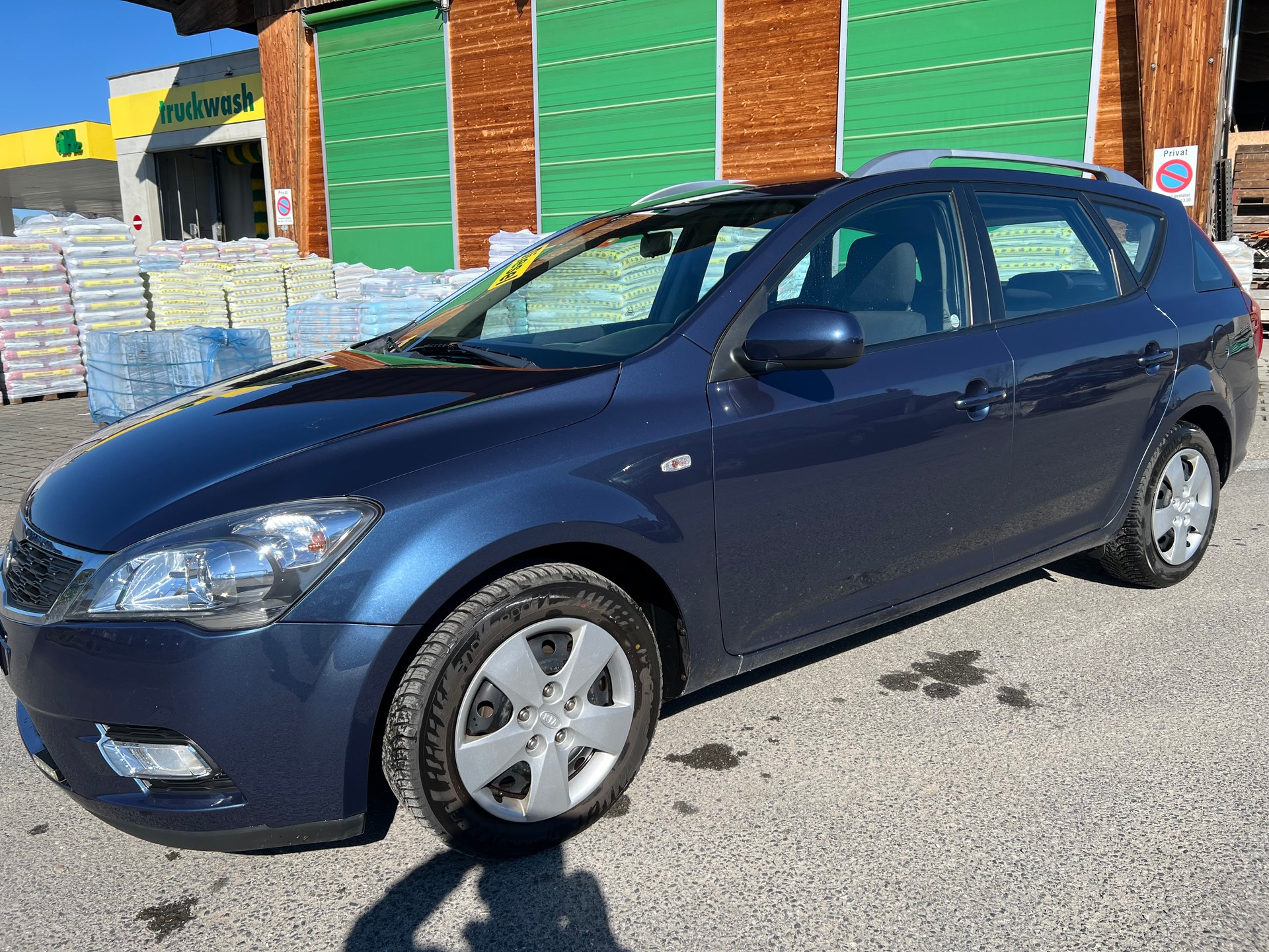 KIA Cee'd Sporty Wagon 1.6 CRDi Classic-image-1