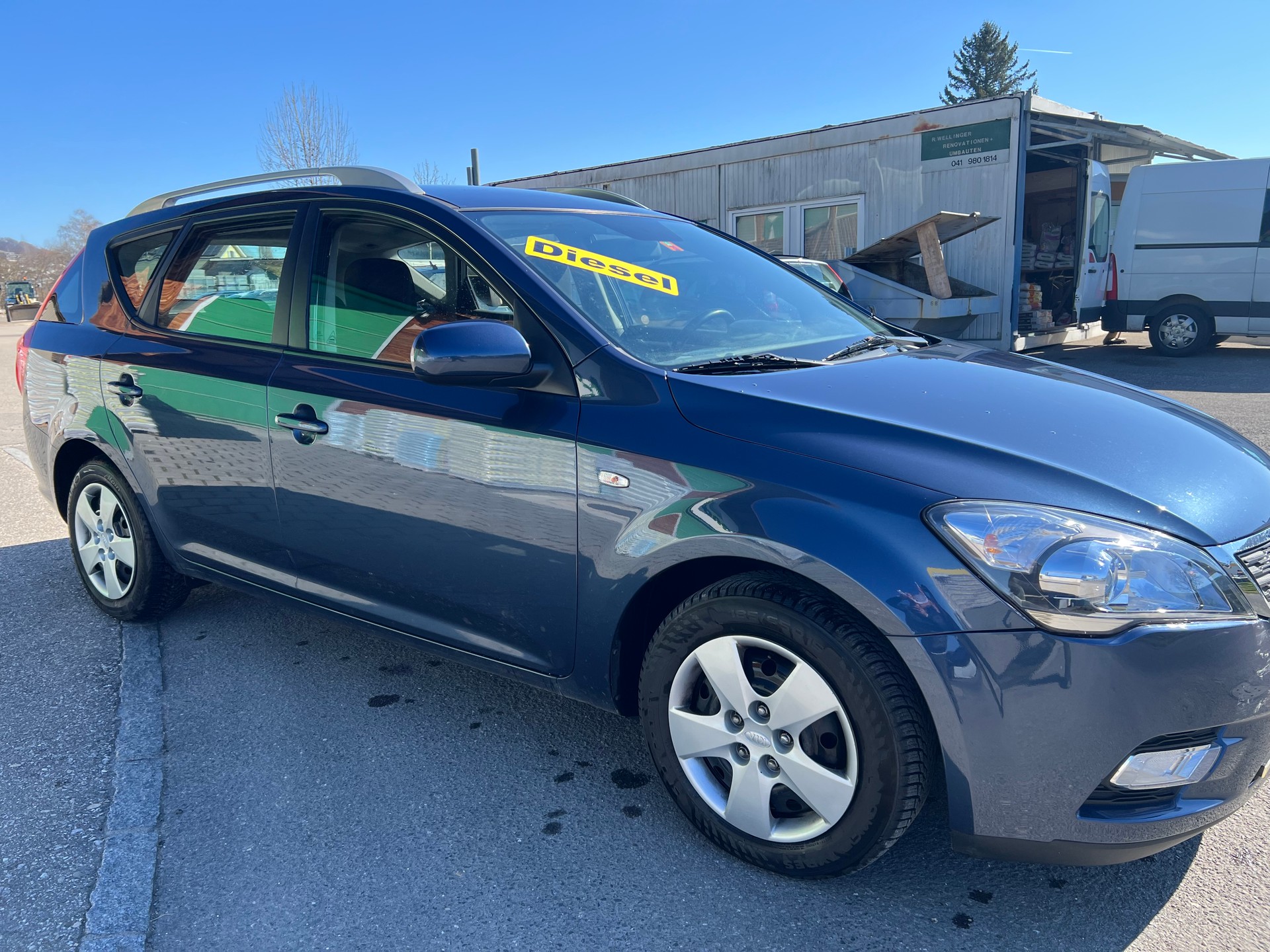 KIA Cee'd Sporty Wagon 1.6 CRDi Classic-image-2