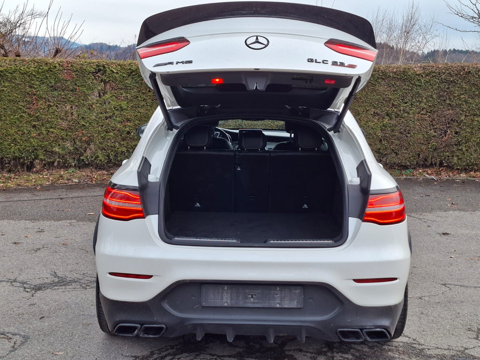 MERCEDES-BENZ GLC Coupé 63 AMG 4Matic+ 9G-Tronic-image-4
