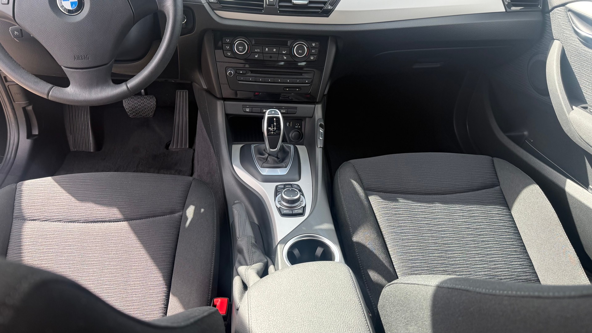BMW X1 xDrive 18d Steptronic-image-5