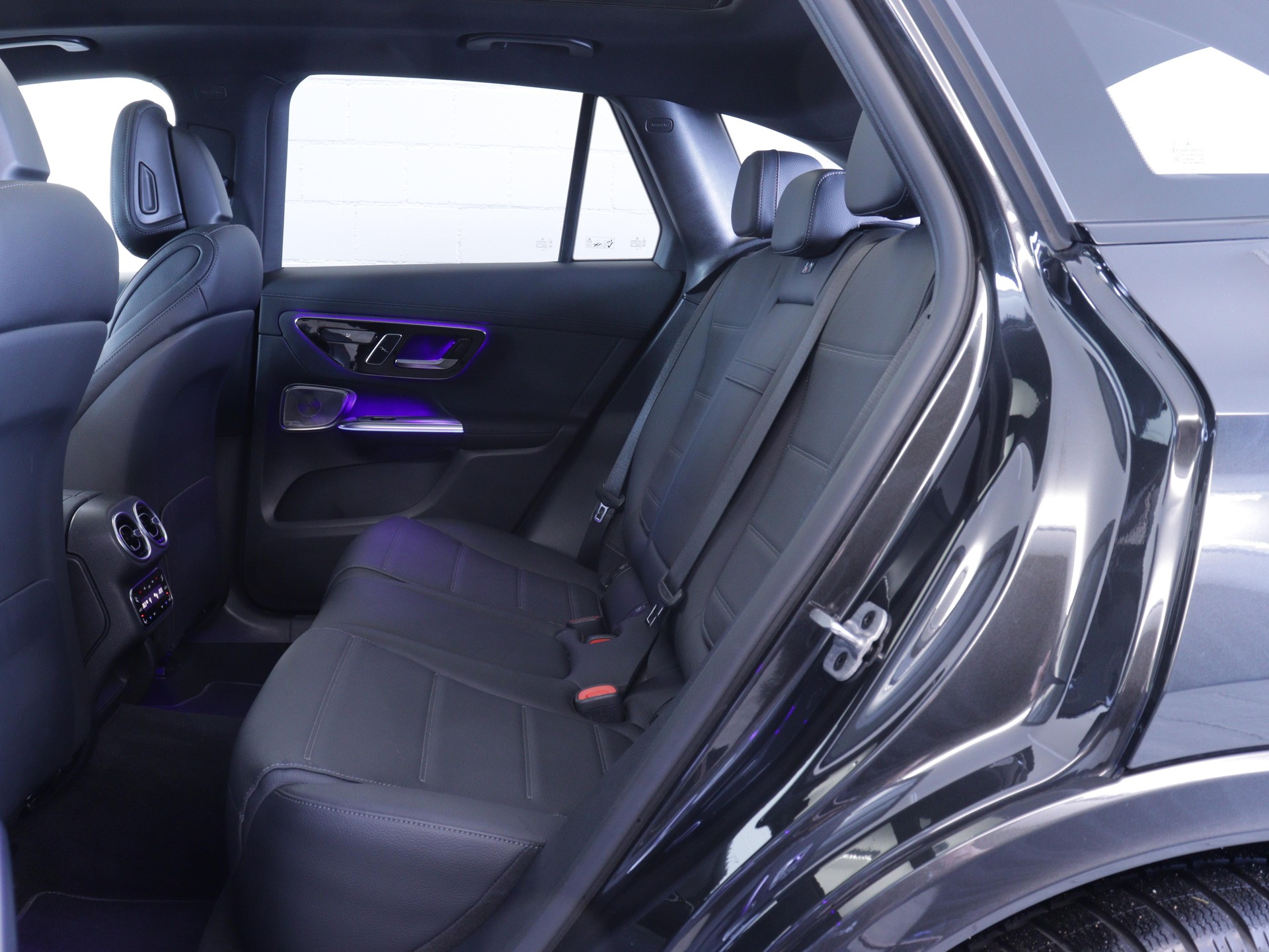 MERCEDES-BENZ GLC 400 e EQ Star AMG Line 4matic-image-10