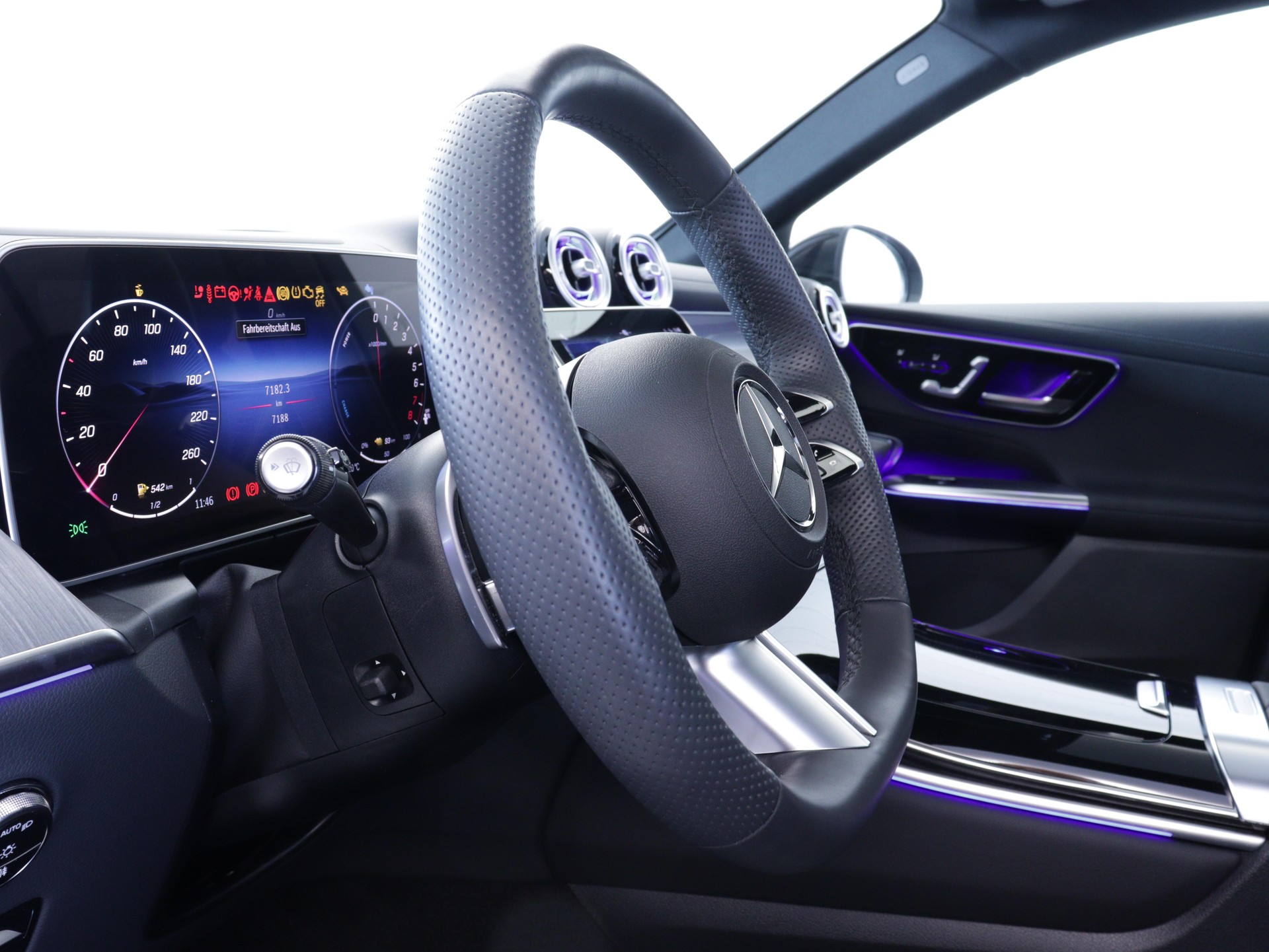 MERCEDES-BENZ GLC 400 e EQ Star AMG Line 4matic-image-6