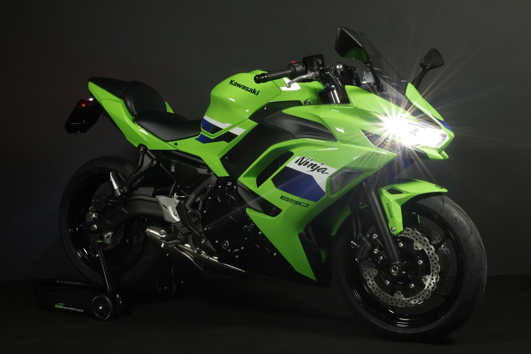 KAWASAKI Ninja 650 (50/35 KW) Level 1-showroom-element-2