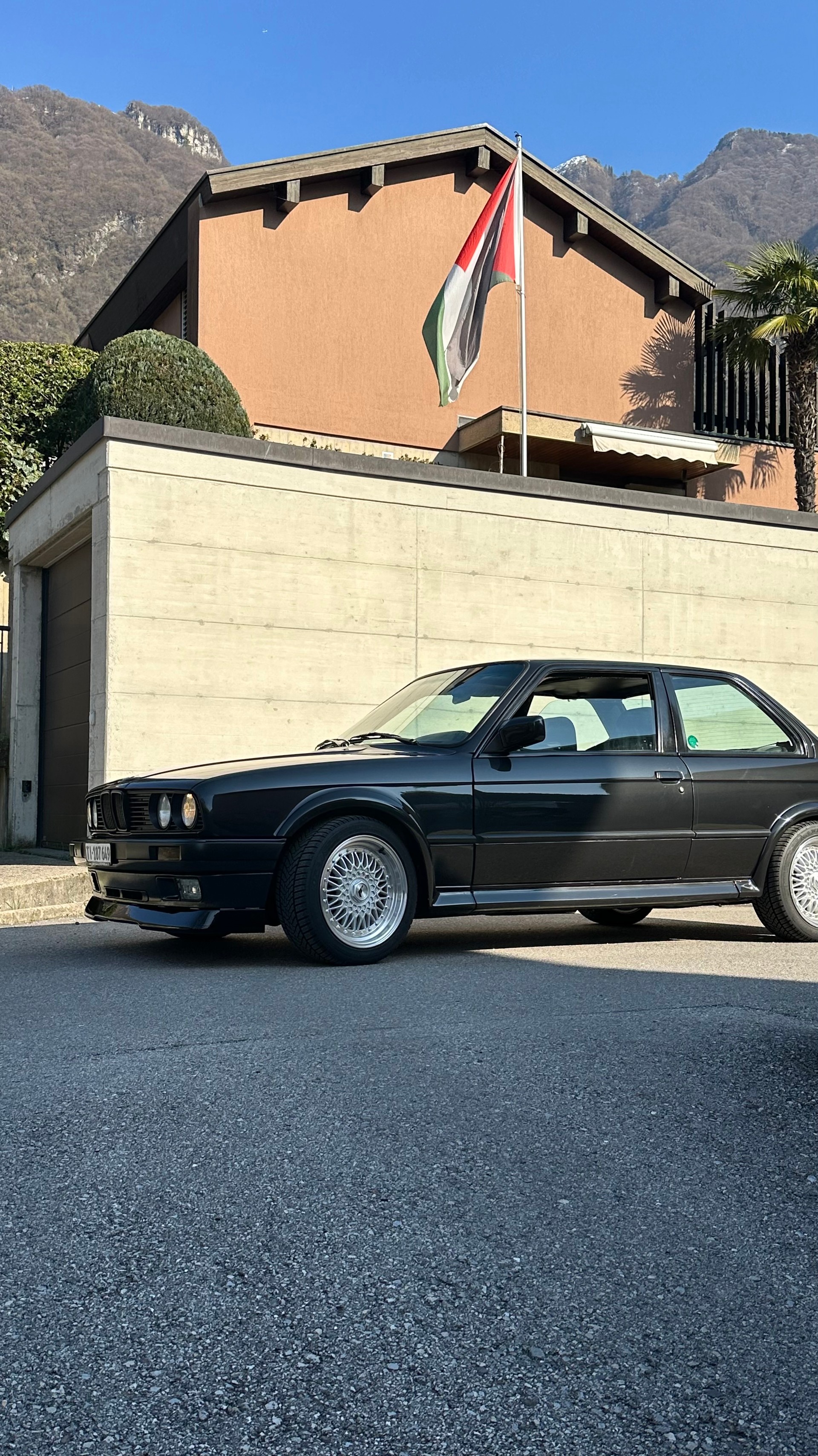 BMW E30 325iX Swiss Spec-image-0