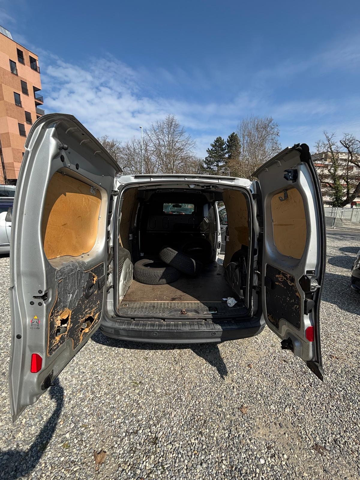 RENAULT Kangoo Medium dCi 110 ENERGY Business-image-2