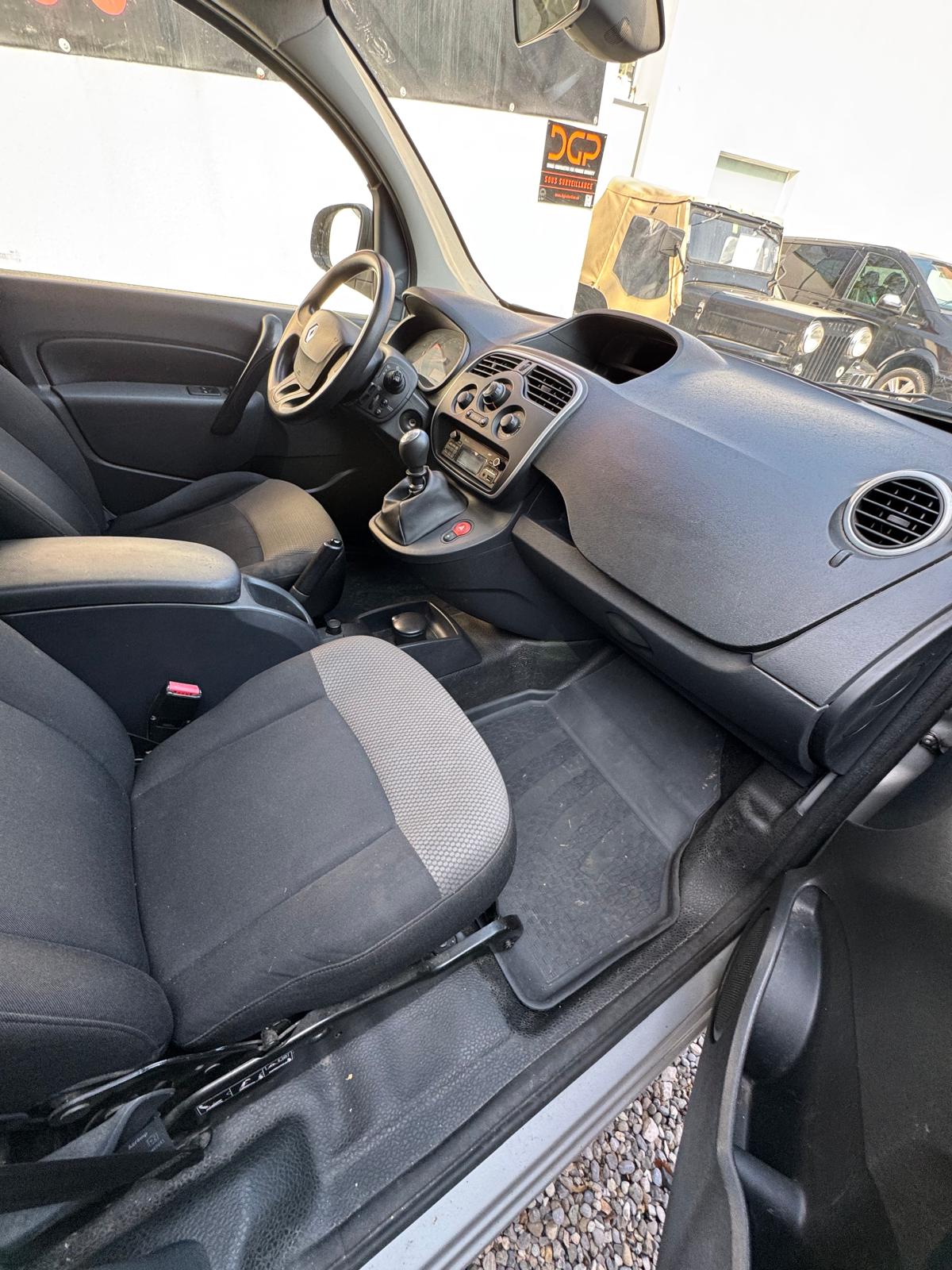 RENAULT Kangoo Medium dCi 110 ENERGY Business-image-19