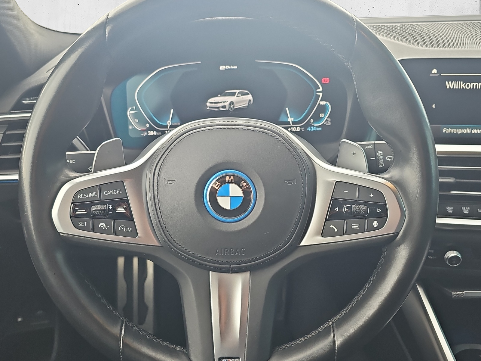 BMW 320e Tour. M Sport Steptr-image-10