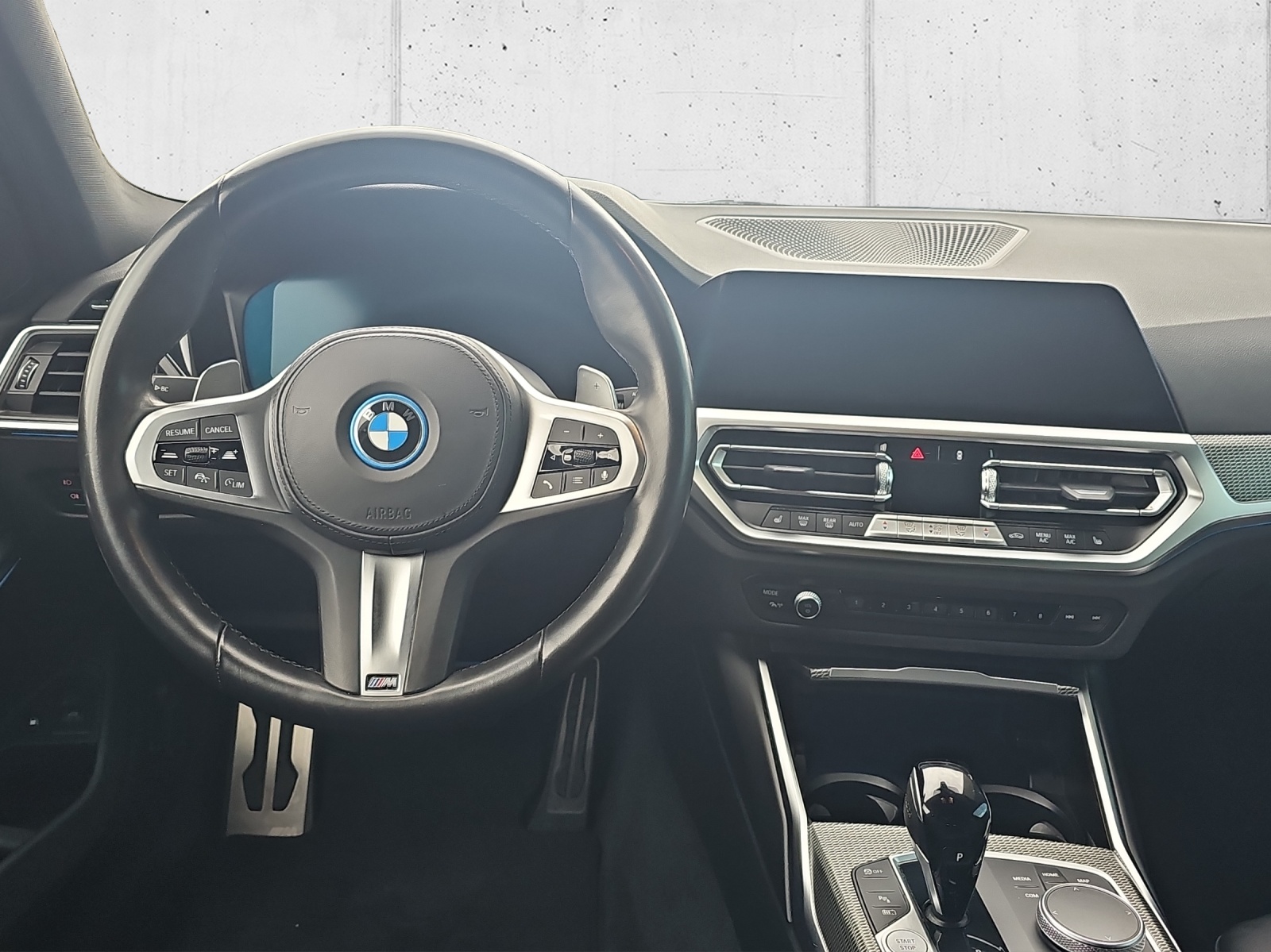 BMW 320e Tour. M Sport Steptr-image-14