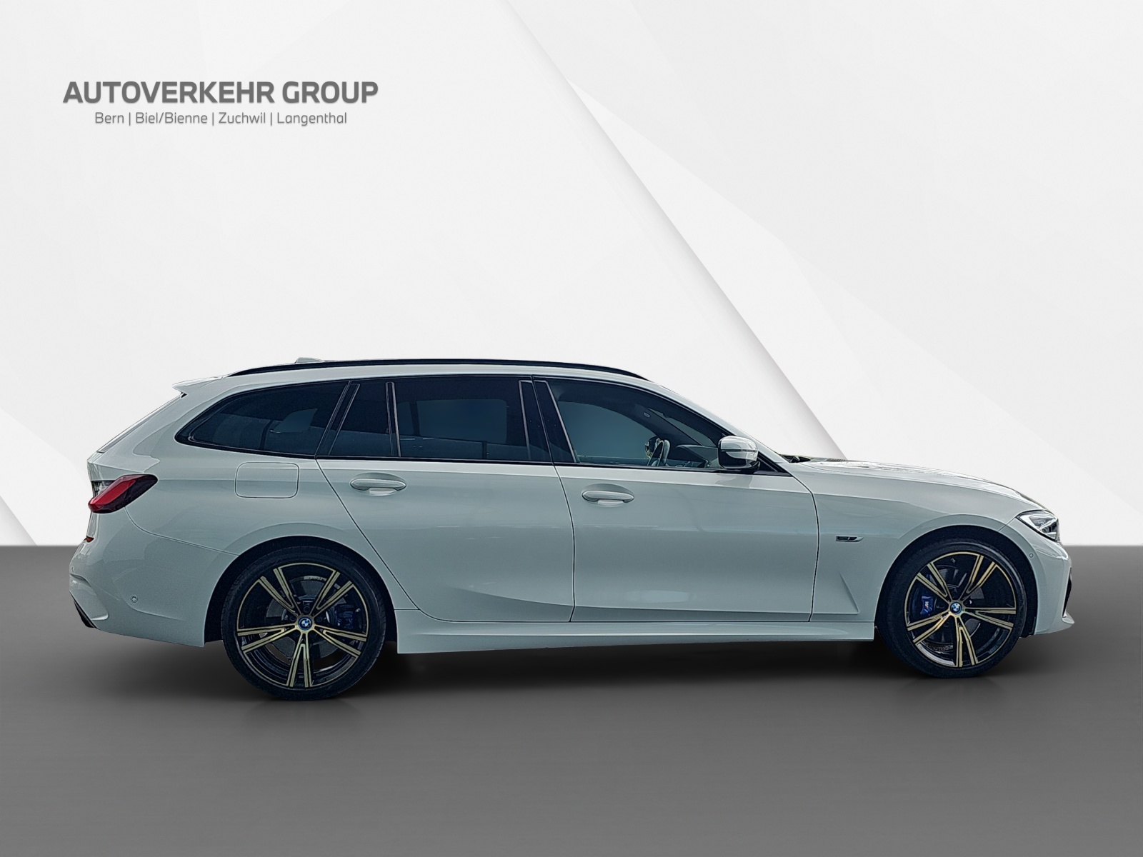 BMW 320e Tour. M Sport Steptr-image-6