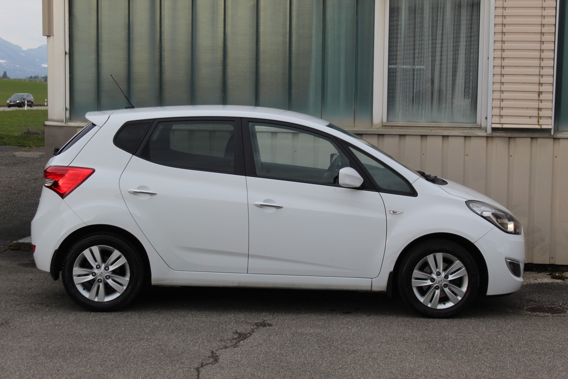 HYUNDAI iX20 1.4 Comfort-image-8
