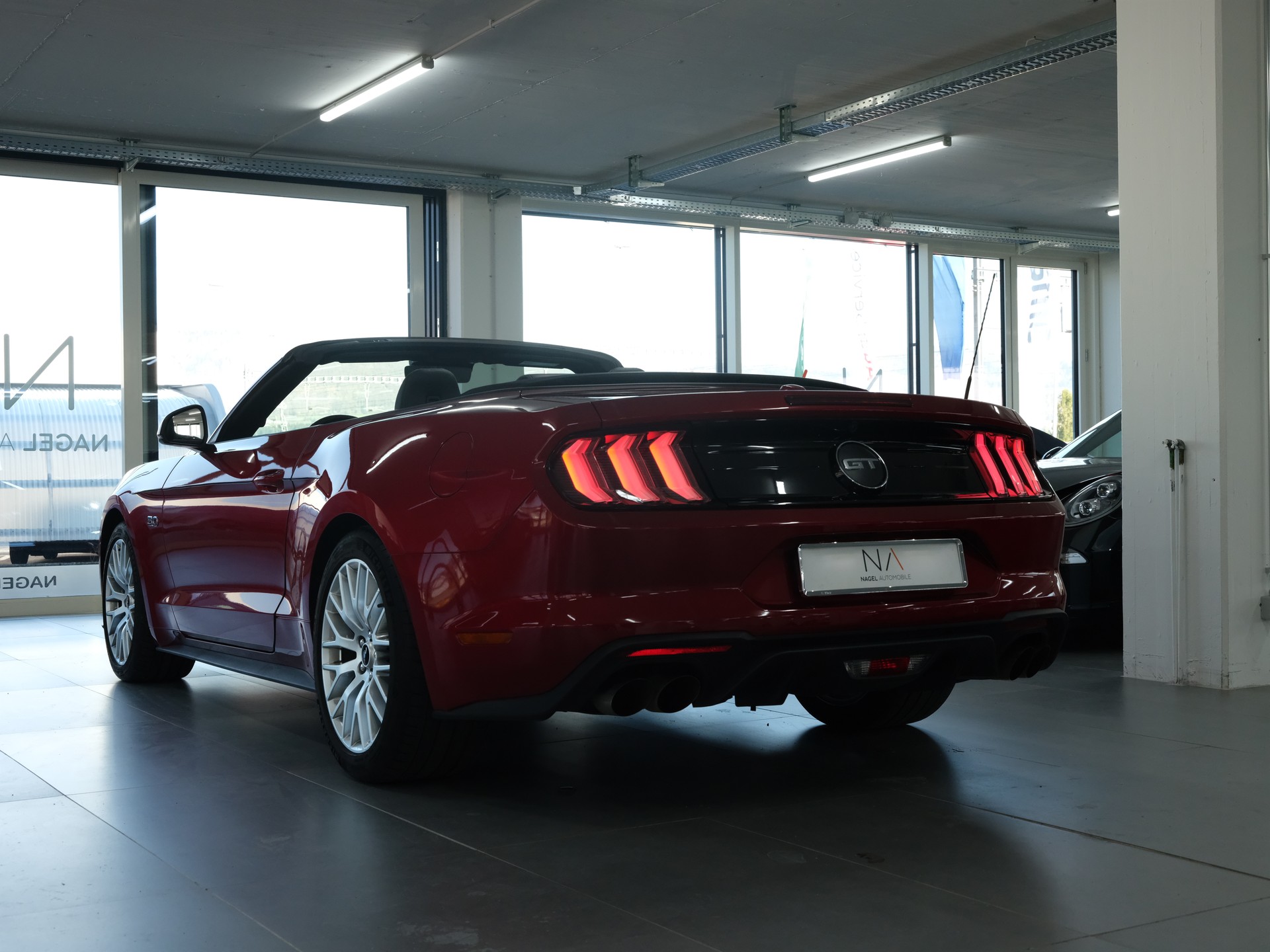 FORD Mustang Convertible 5.0 V8 GT Automat-image-6