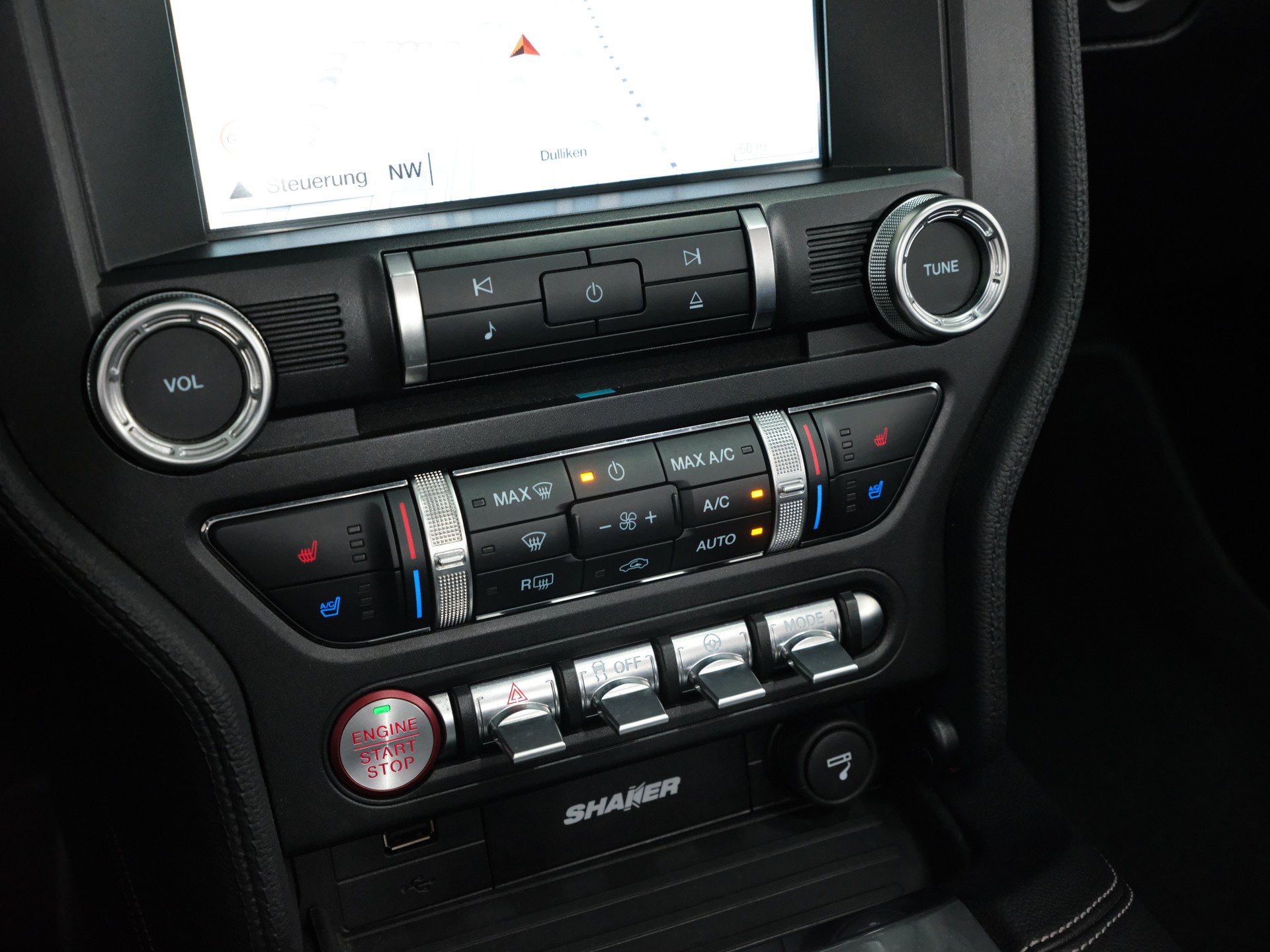 FORD Mustang Convertible 5.0 V8 GT Automat-image-21