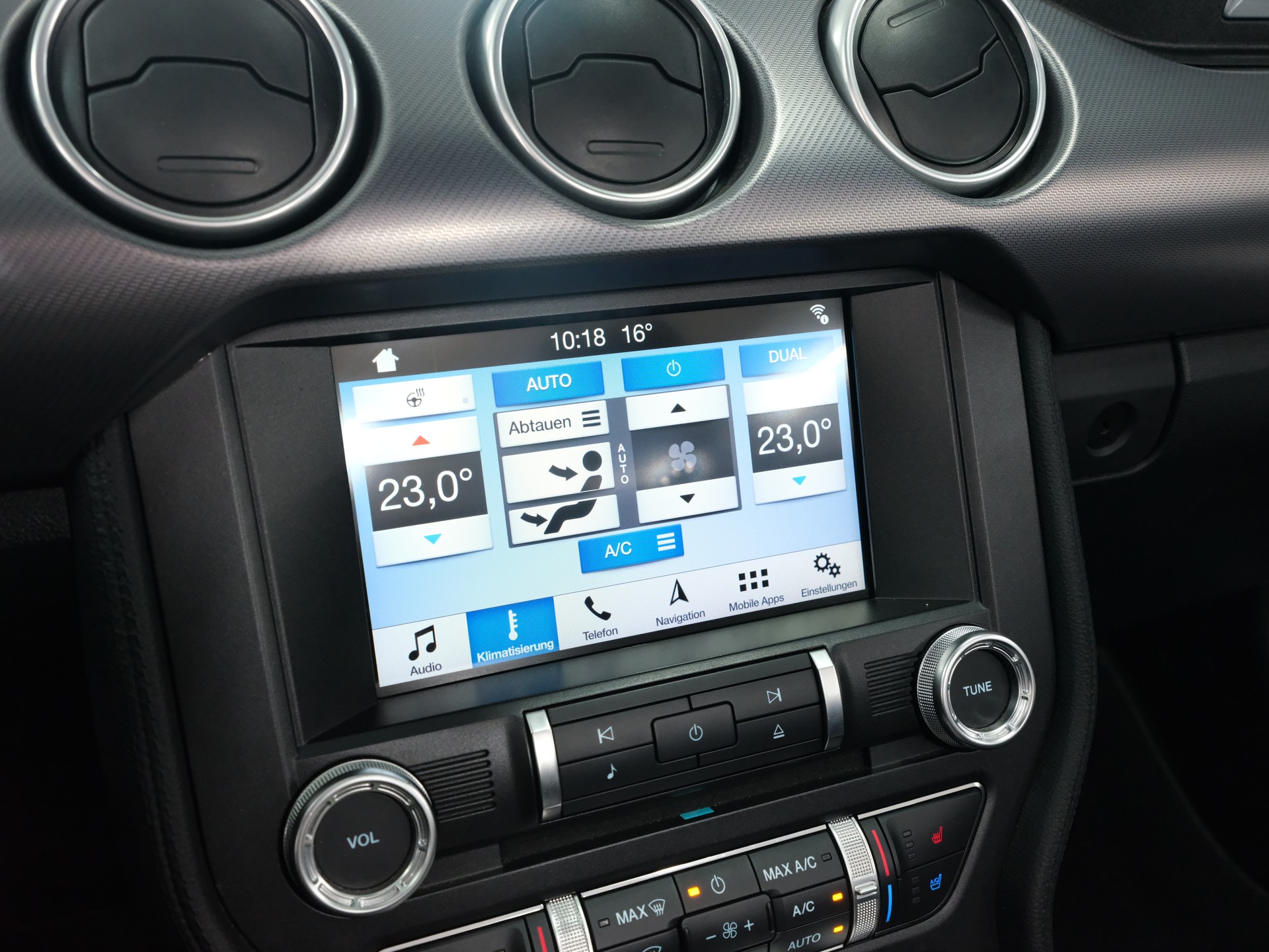FORD Mustang Convertible 5.0 V8 GT Automat-image-18