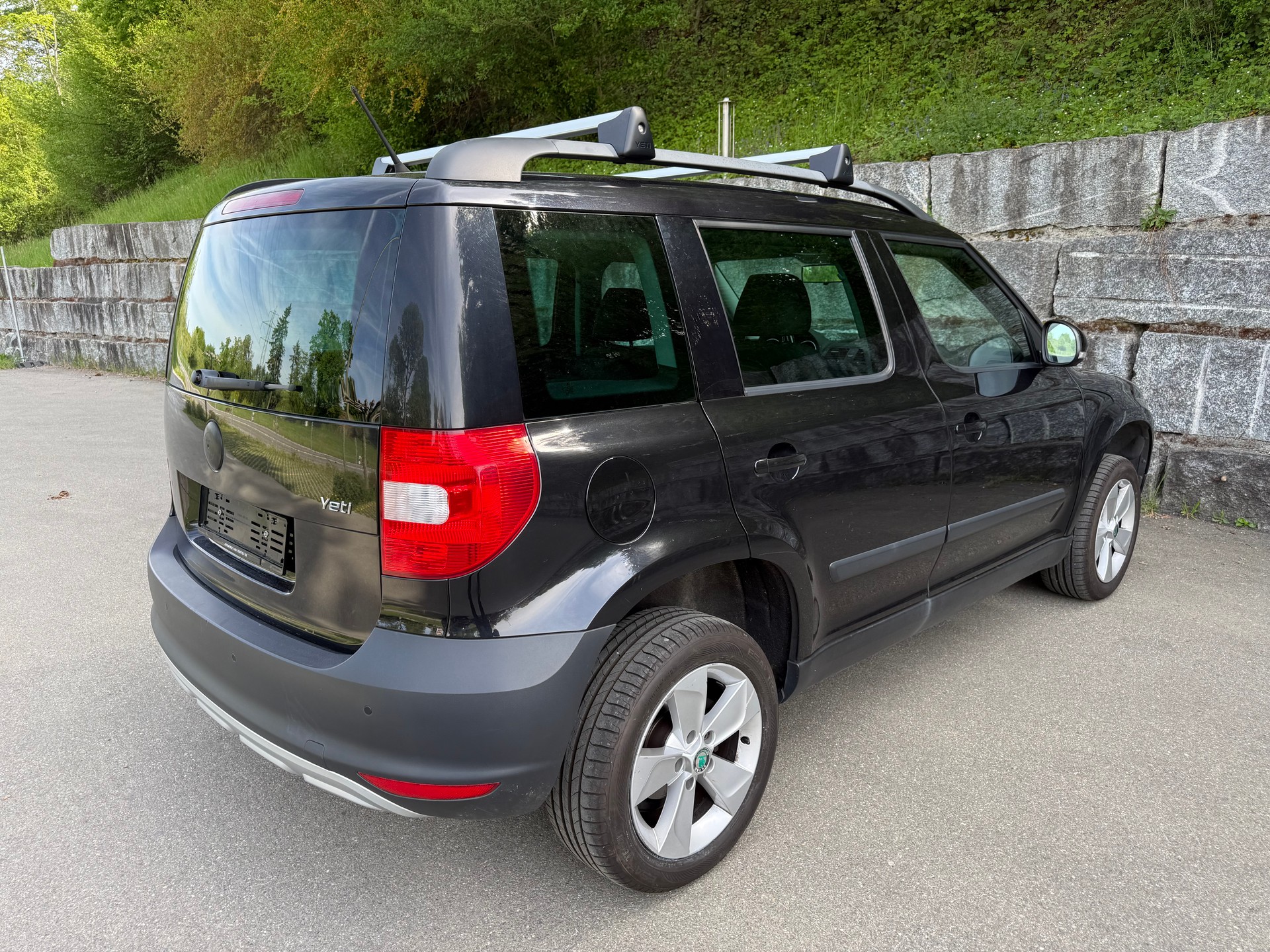 SKODA Yeti 1.2 TSI Active DSG-image-2