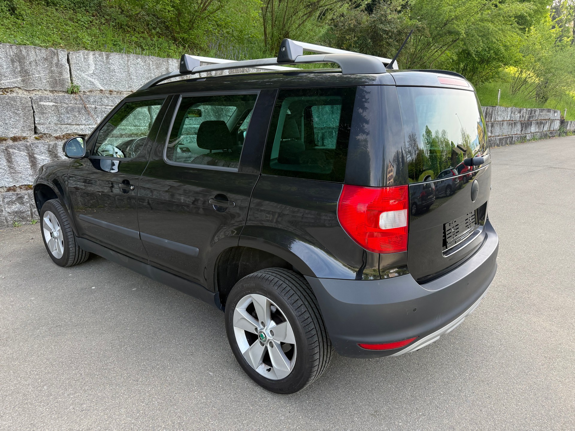 SKODA Yeti 1.2 TSI Active DSG-image-3