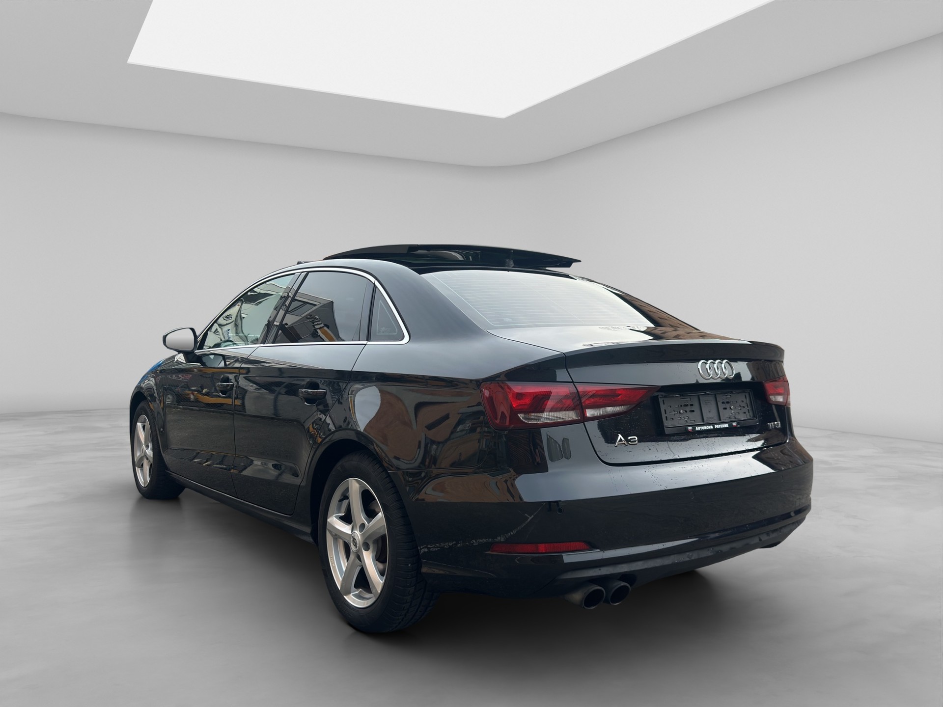 AUDI A3 Limousine 1.4 TFSI Attraction S-tronic-image-3