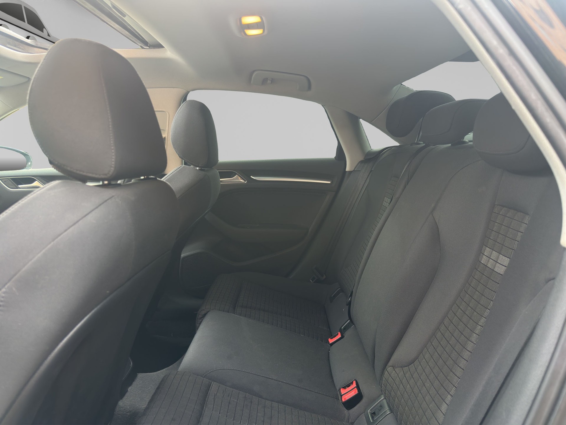 AUDI A3 Limousine 1.4 TFSI Attraction S-tronic-image-10