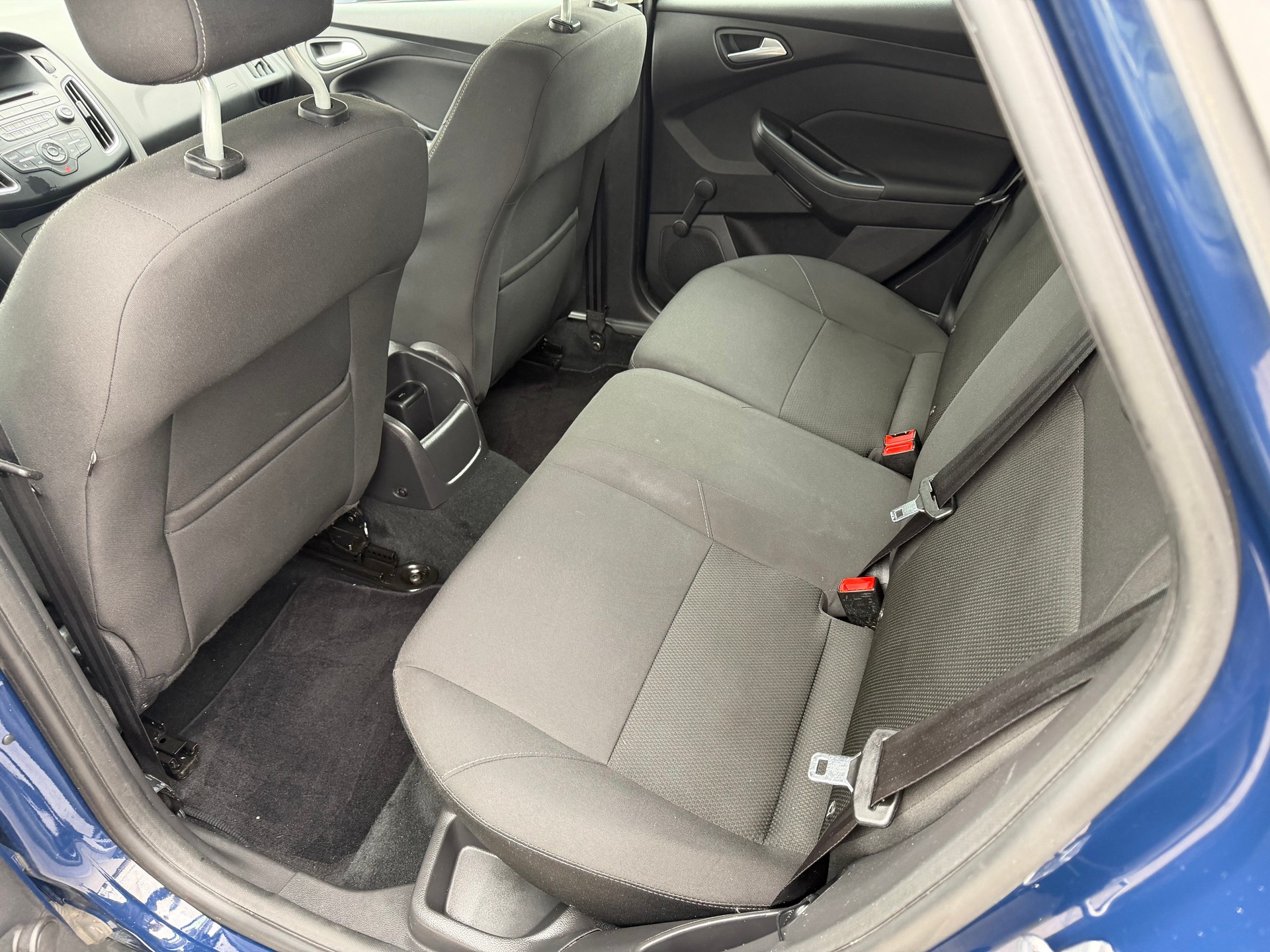 FORD Focus 1.0 SCTi Trend-image-8