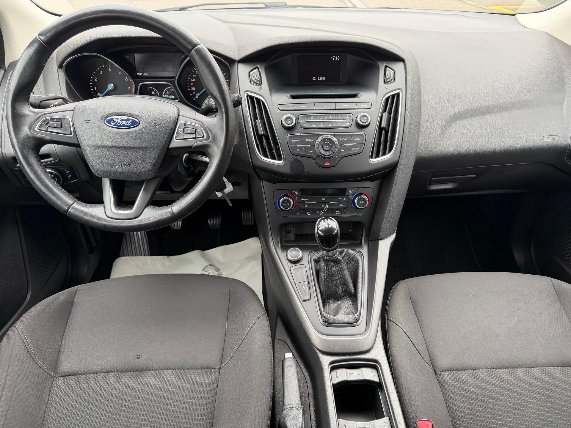FORD Focus 1.0 SCTi Trend-image-9