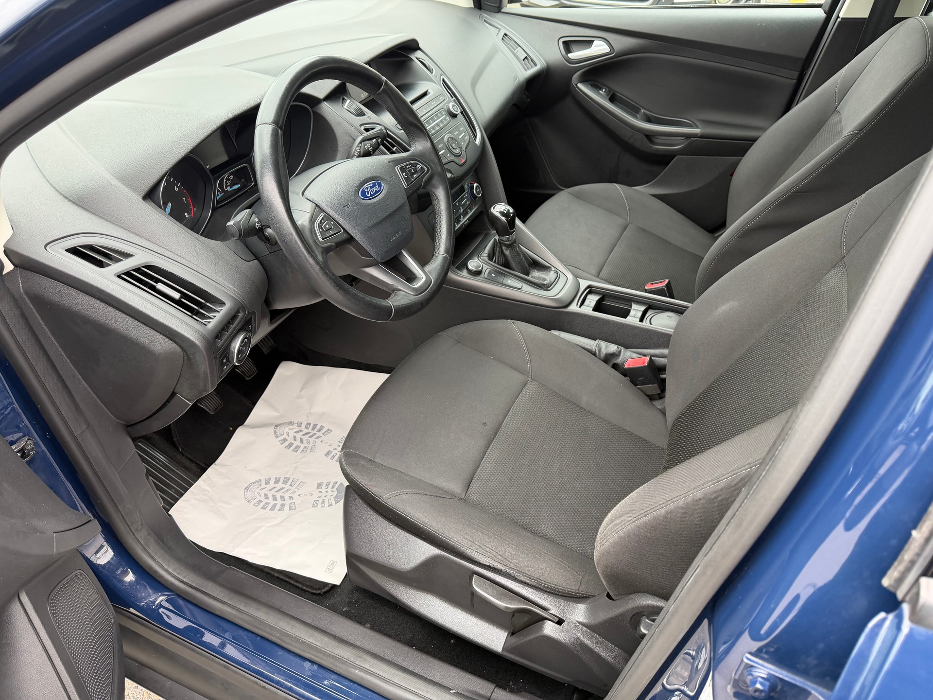 FORD Focus 1.0 SCTi Trend-image-7