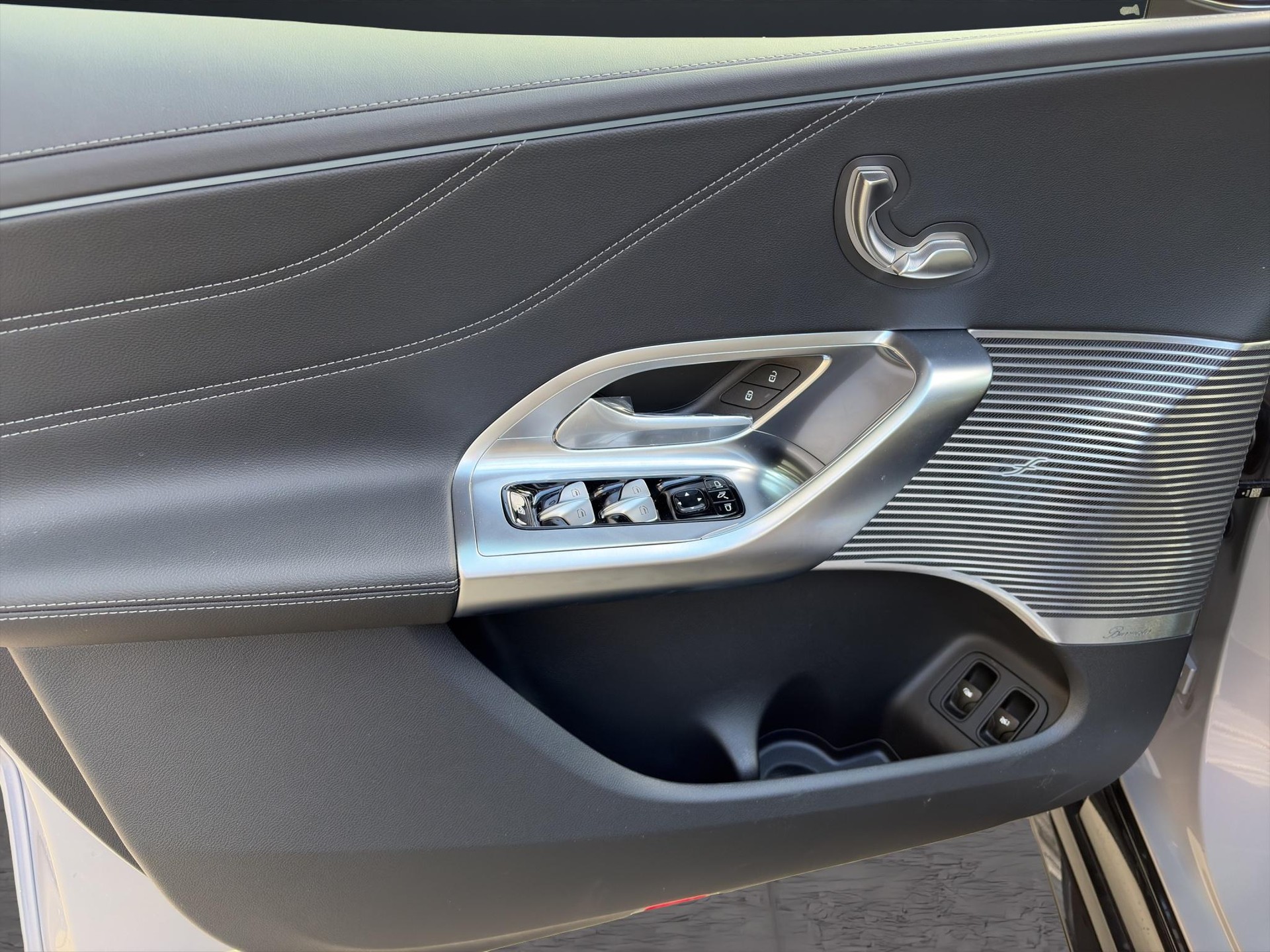 MERCEDES-BENZ GLC 400 4matic-image-9