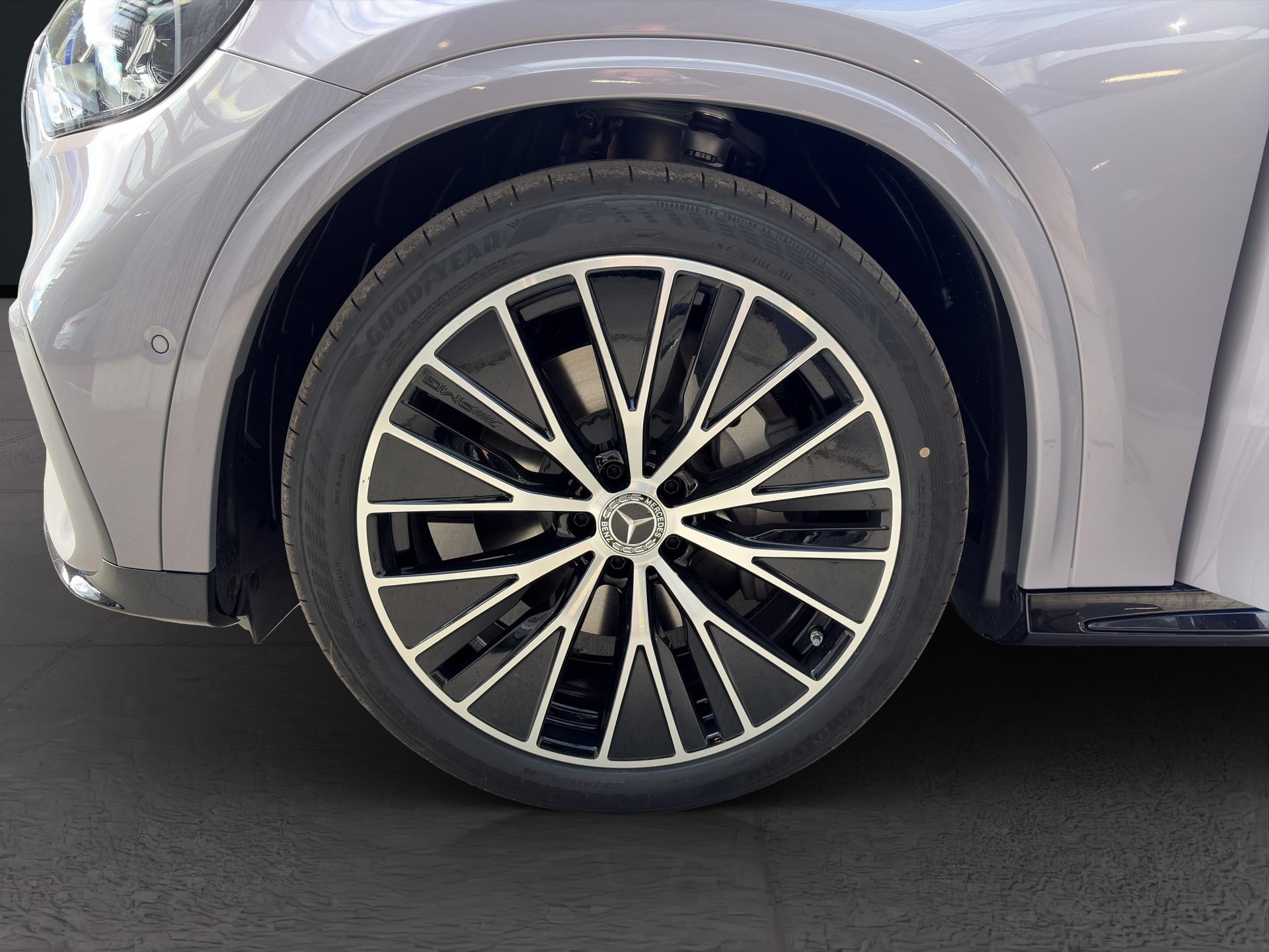 MERCEDES-BENZ GLC 400 4matic EQ-image-6