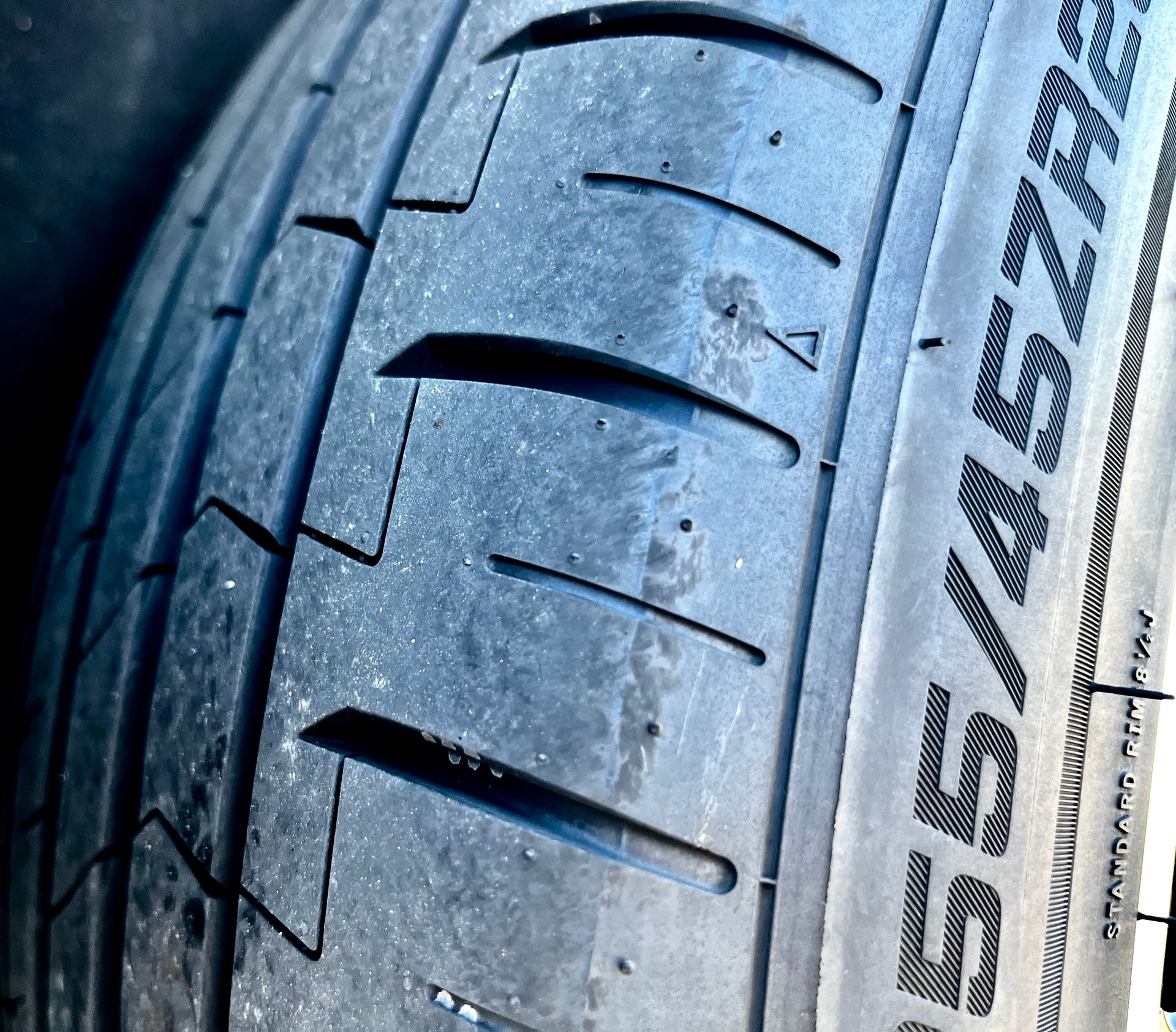 MERCEDES-BENZ GLC 200 AMG Line 4Matic 9G-Tronic-image-22