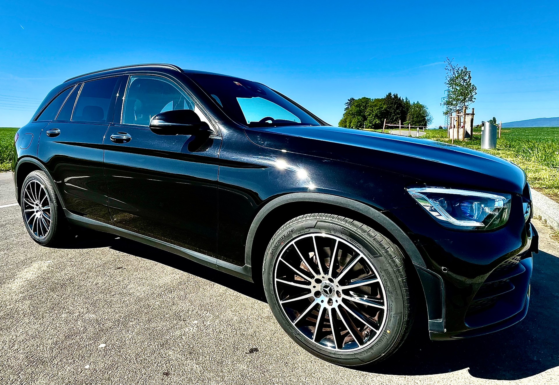 MERCEDES-BENZ GLC 200 AMG Line 4Matic 9G-Tronic-image-19