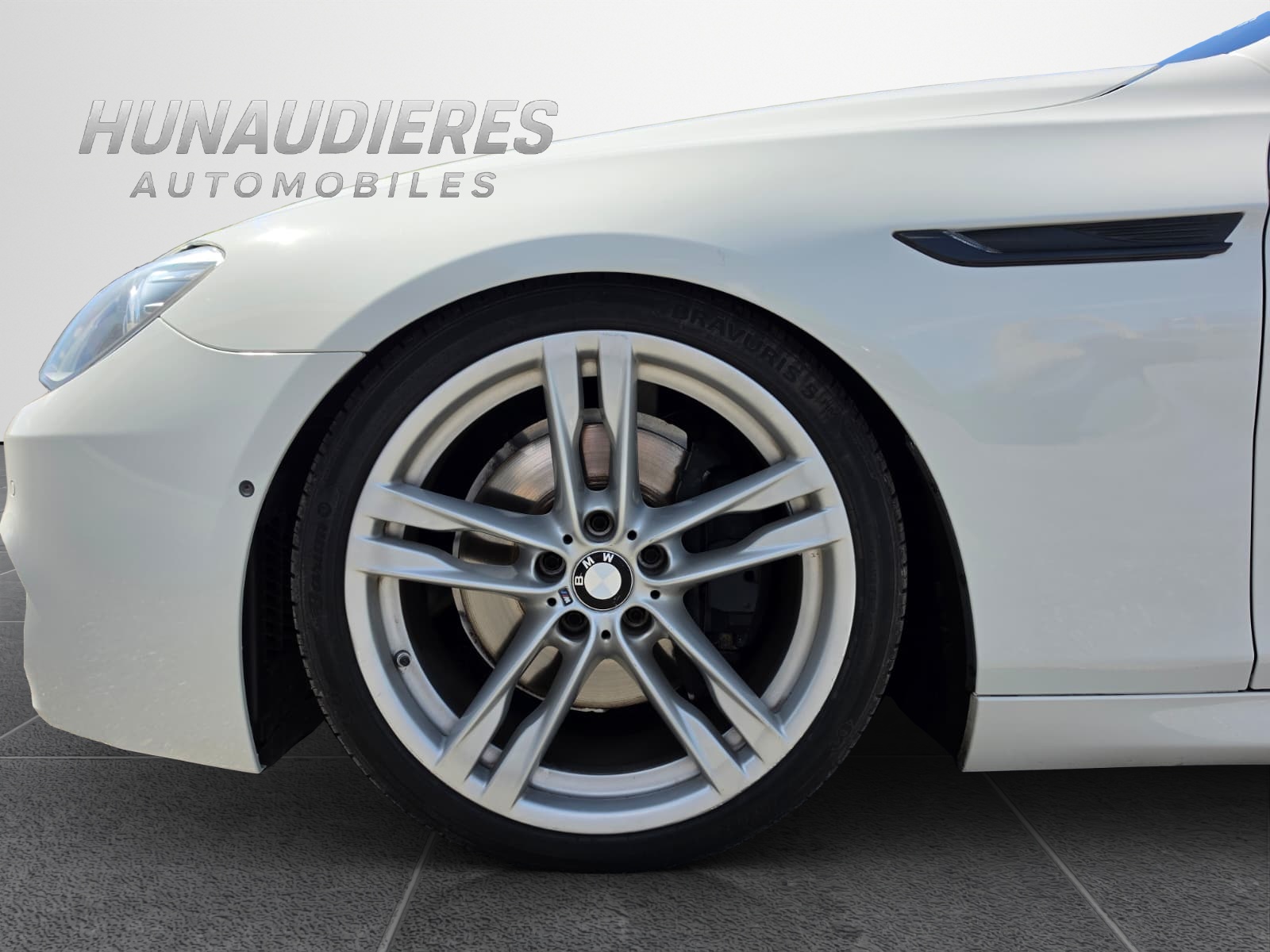 BMW 640d Cabrio-image-11