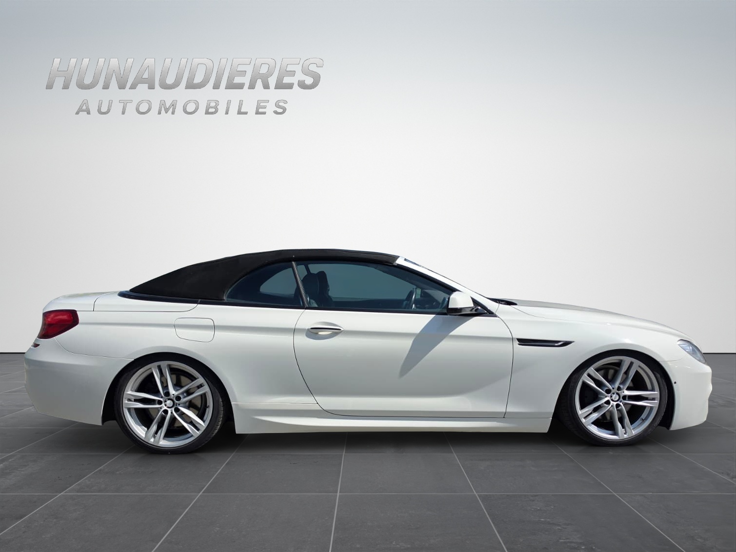 BMW 640d Cabrio-image-12