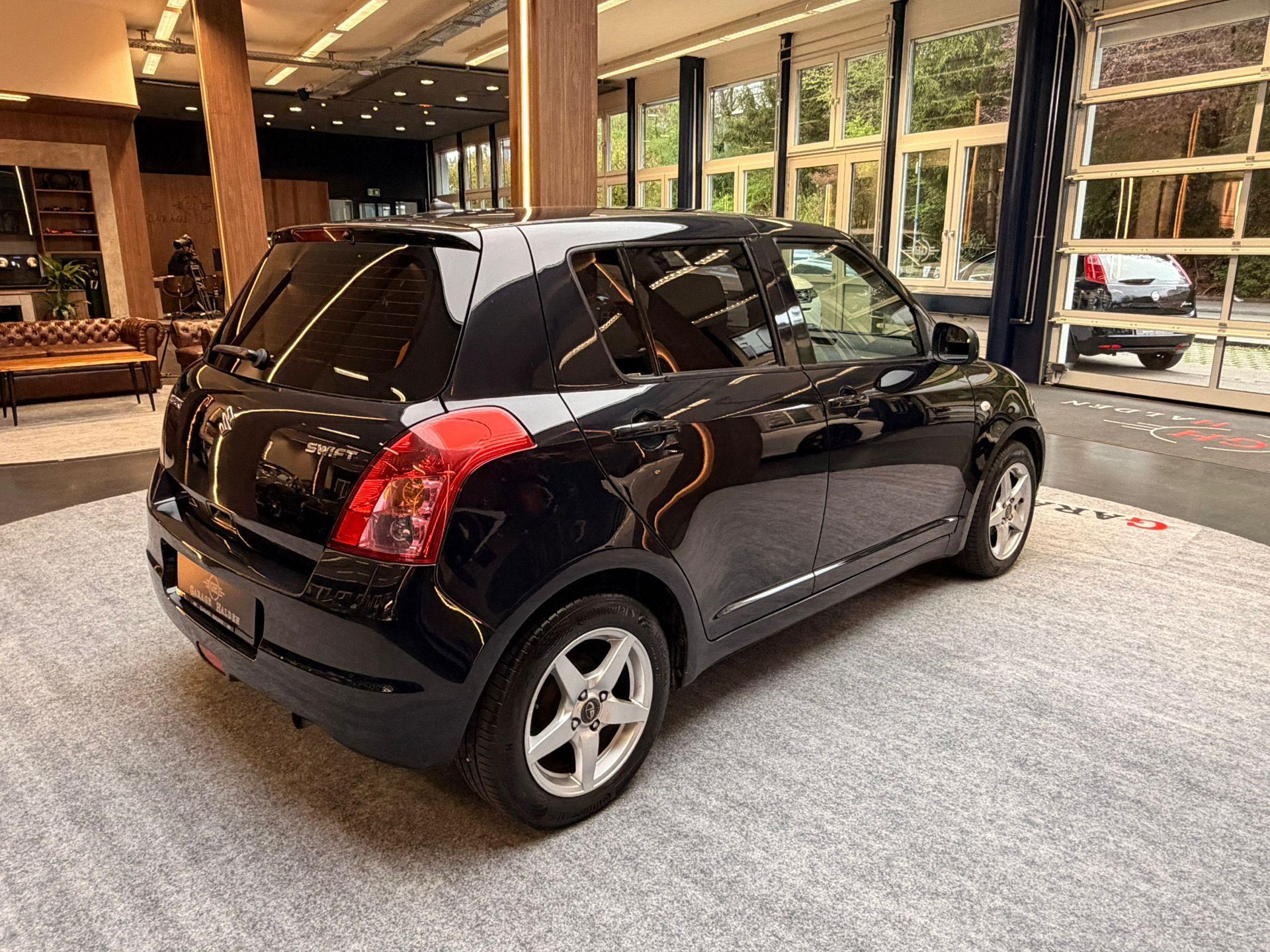 SUZUKI Swift 1.3 GL-image-7