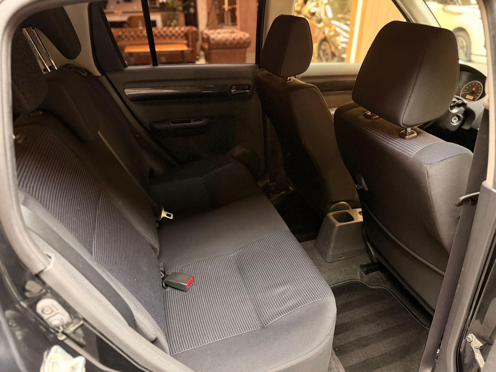 SUZUKI Swift 1.3 GL-image-13