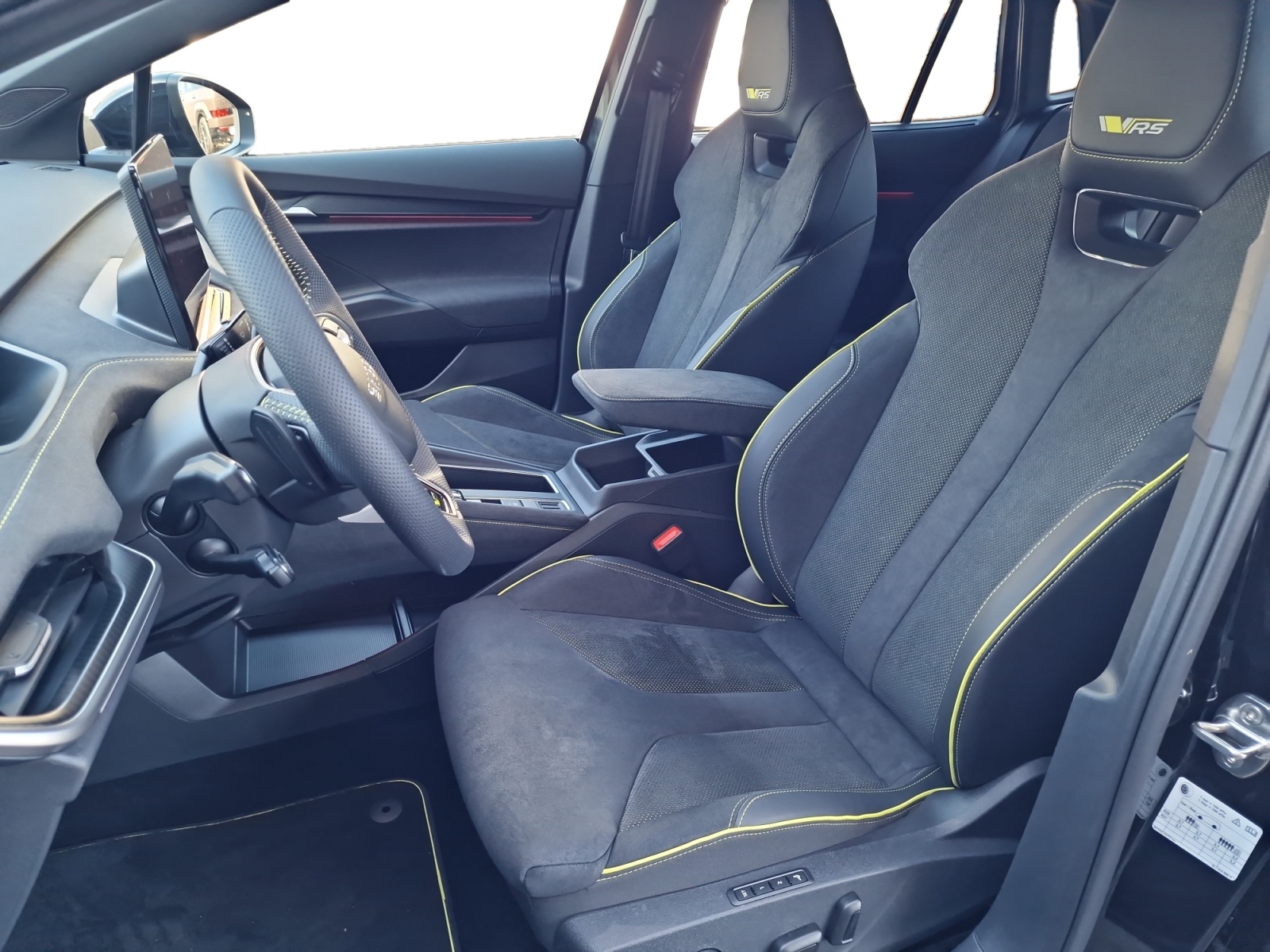 SKODA Elroq RS 4x4 RS MAXX + AHK + 5 Jahre Garantie-image-10